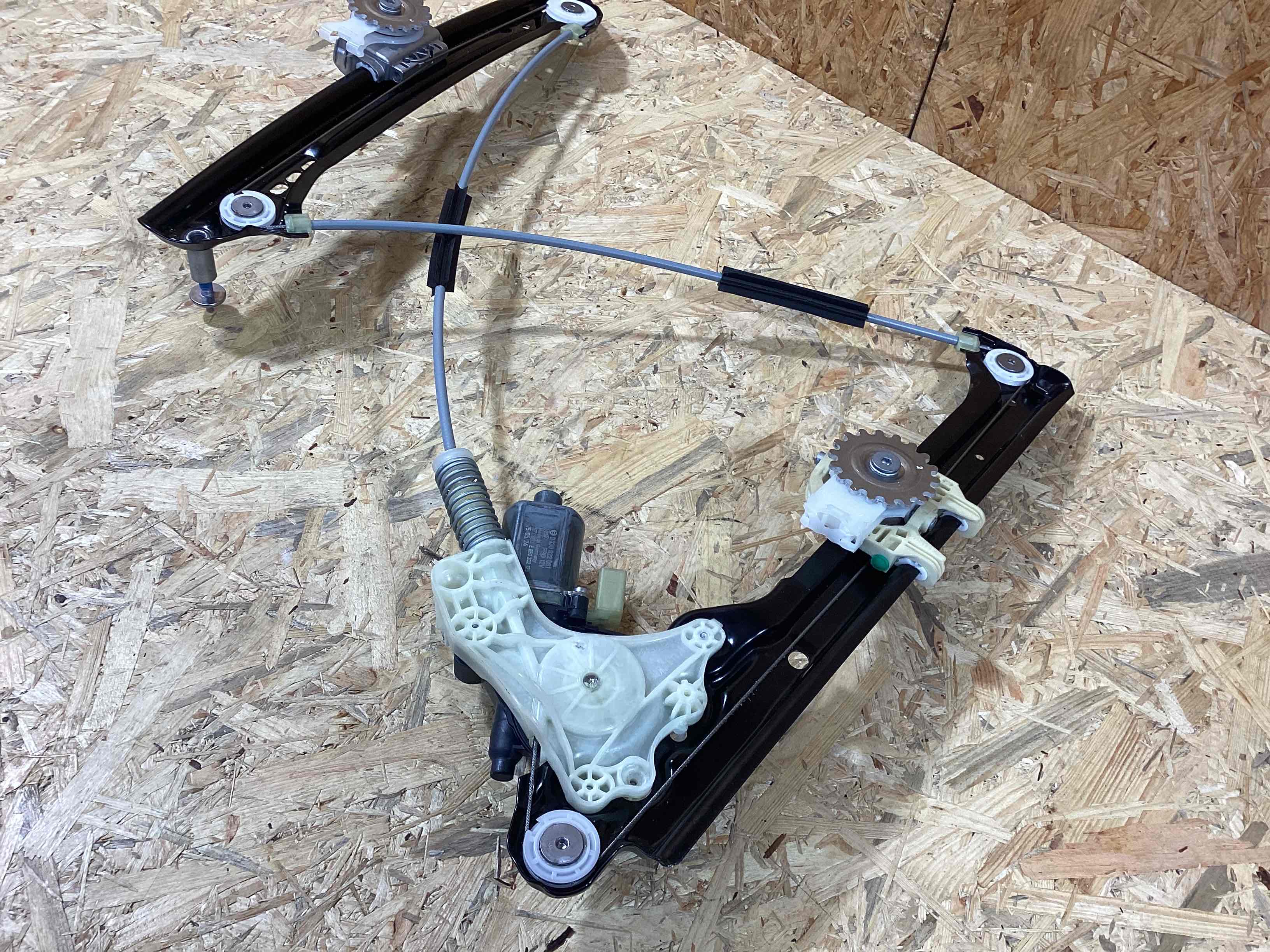 Стеклоподъемник передний правый Porsche 911 080426-133