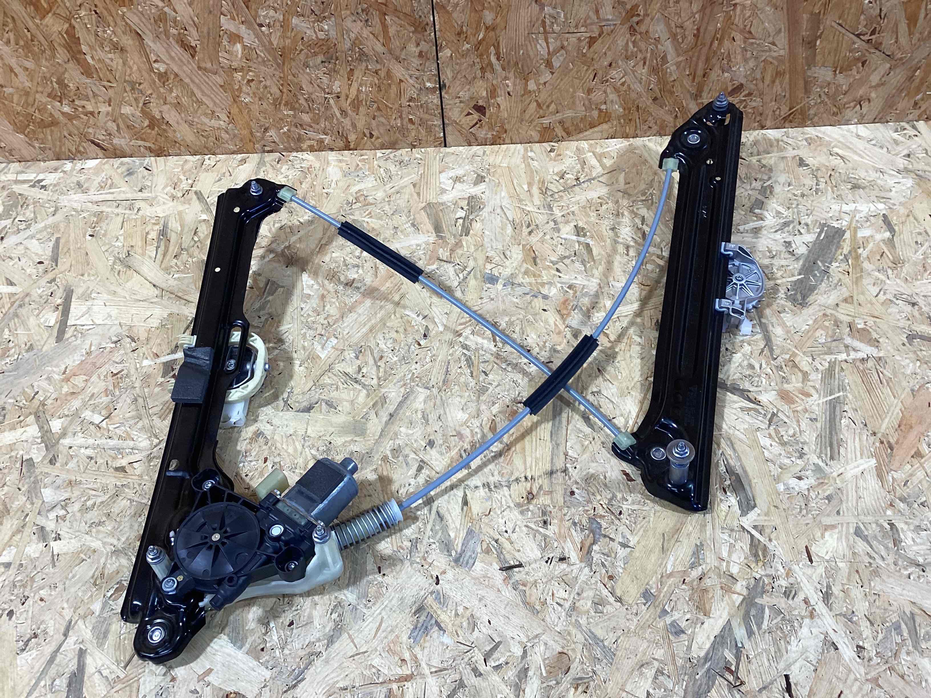 Стеклоподъемник передний правый Porsche 911 080426-133