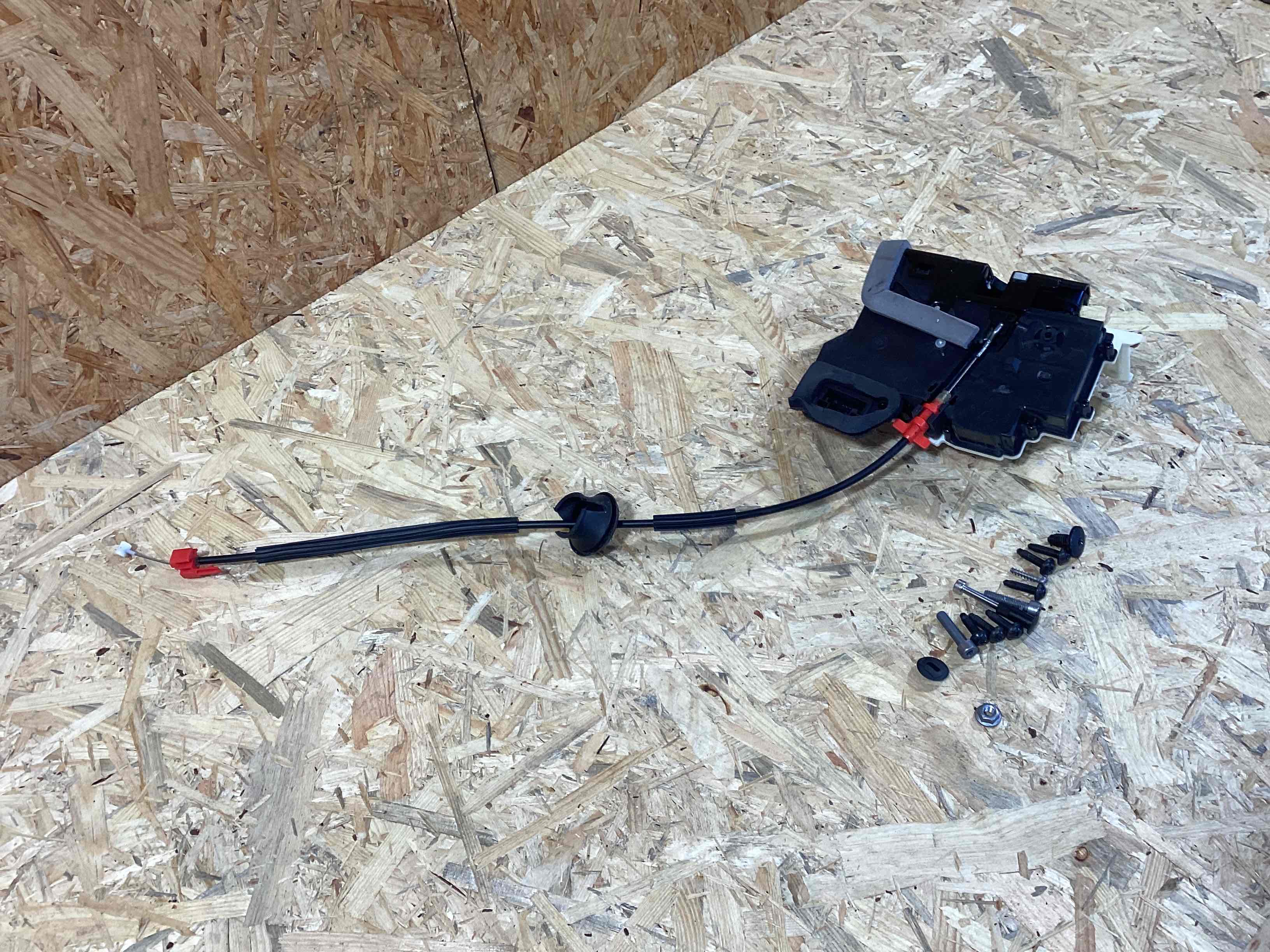 Замок двери передней правой Porsche 911 080426-134