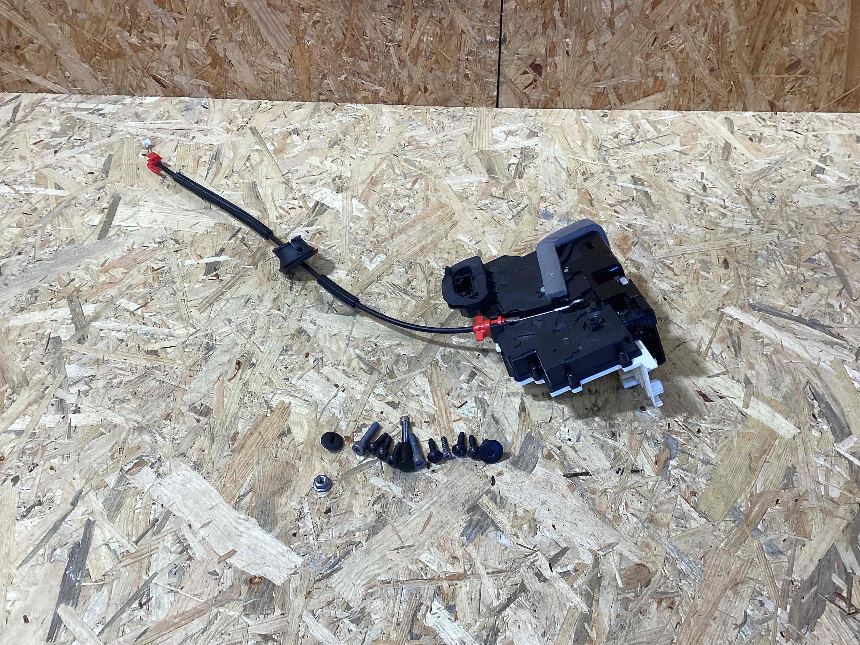 Замок двери передней правой Porsche 911 080426-134