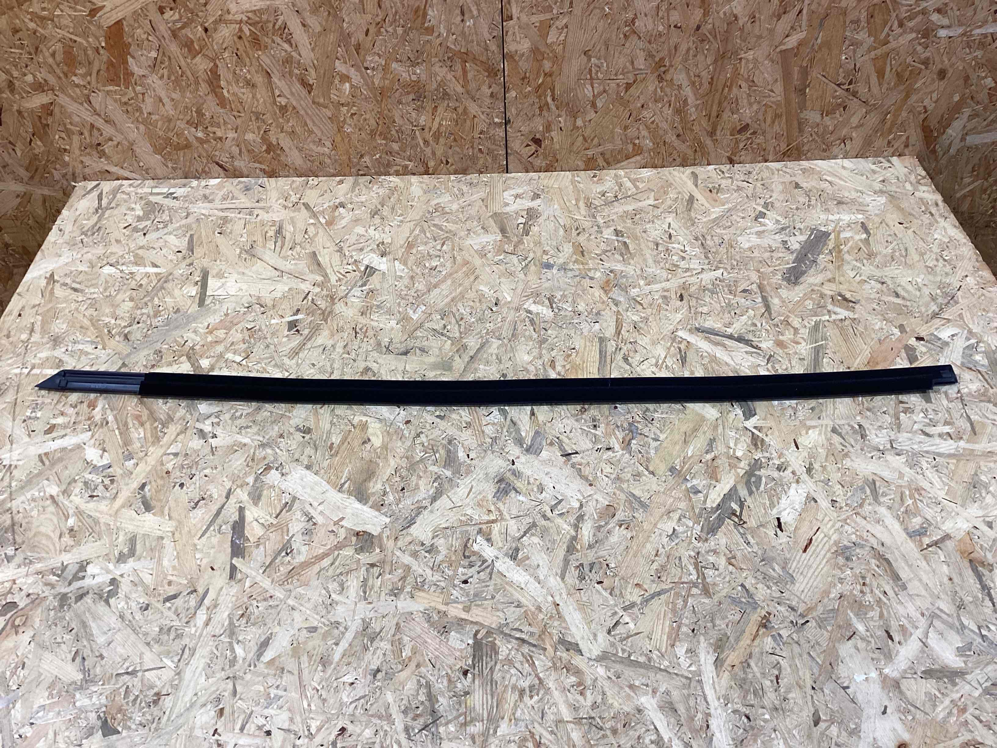 Молдинг двери передней правой Porsche 911 080426-136