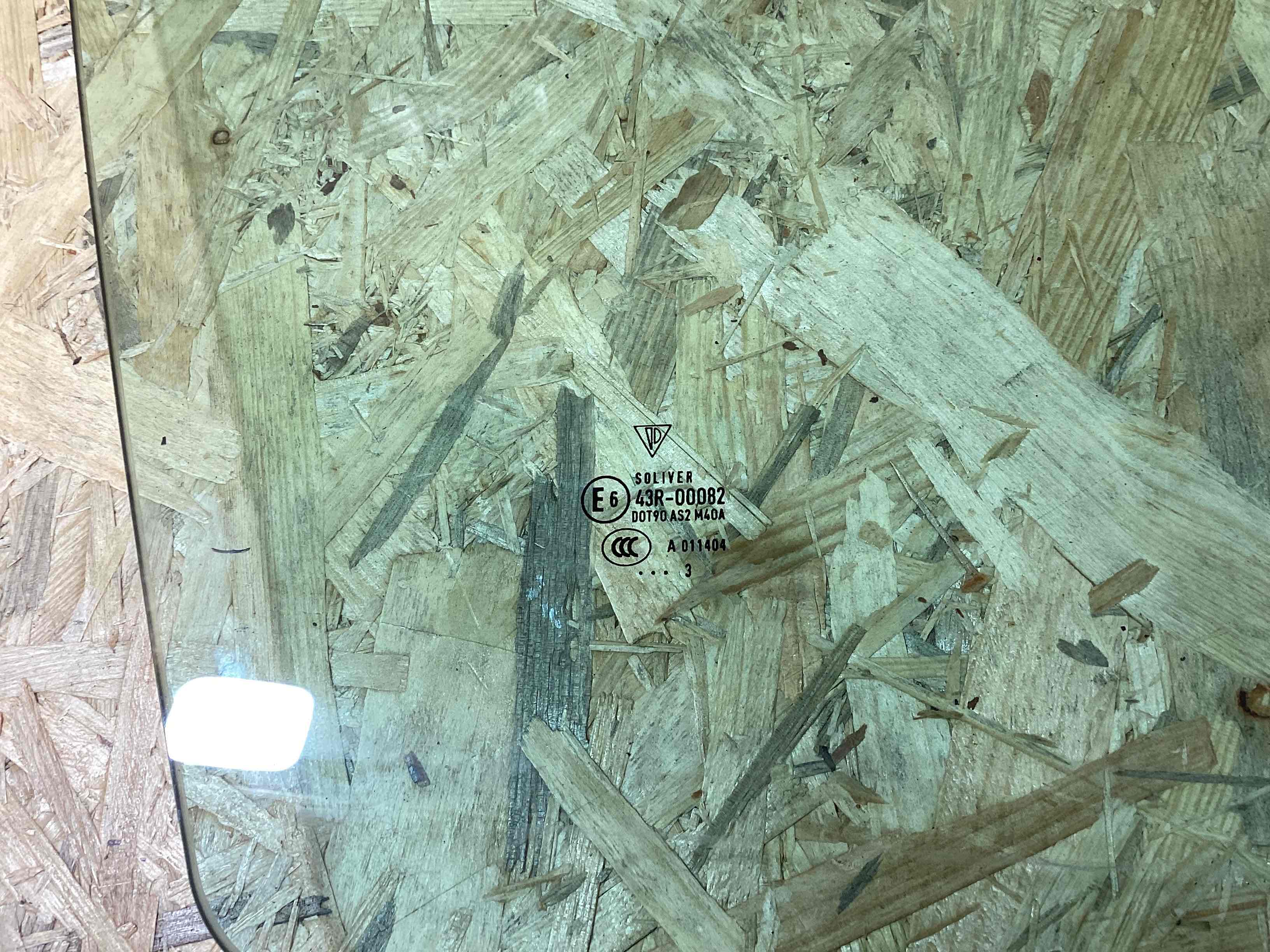 Стекло двери Porsche 911 080426-137