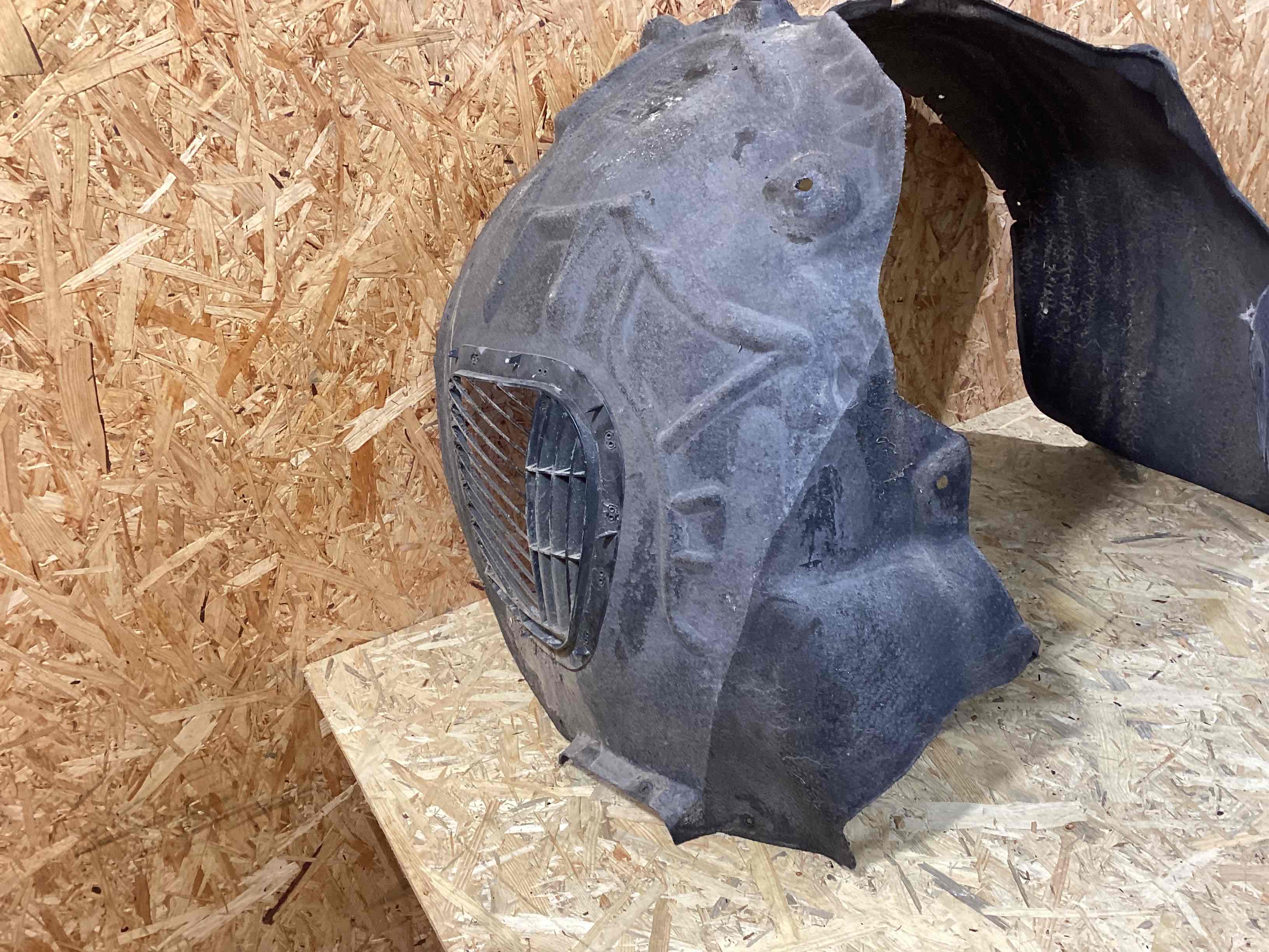 Защита арок передняя правая (подкрылок) Porsche Macan 080426-138