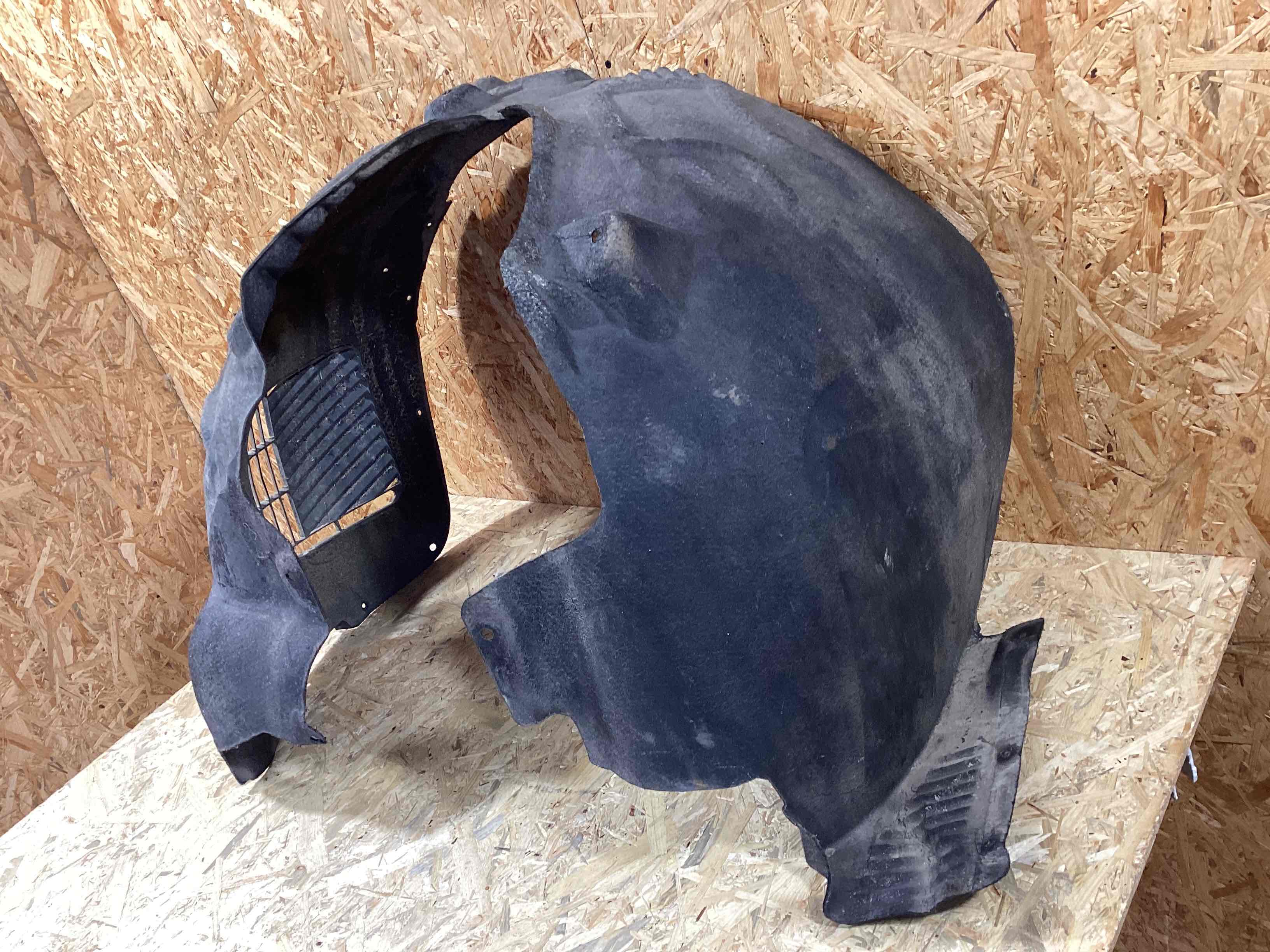 Защита арок передняя правая (подкрылок) Porsche Macan 080426-138