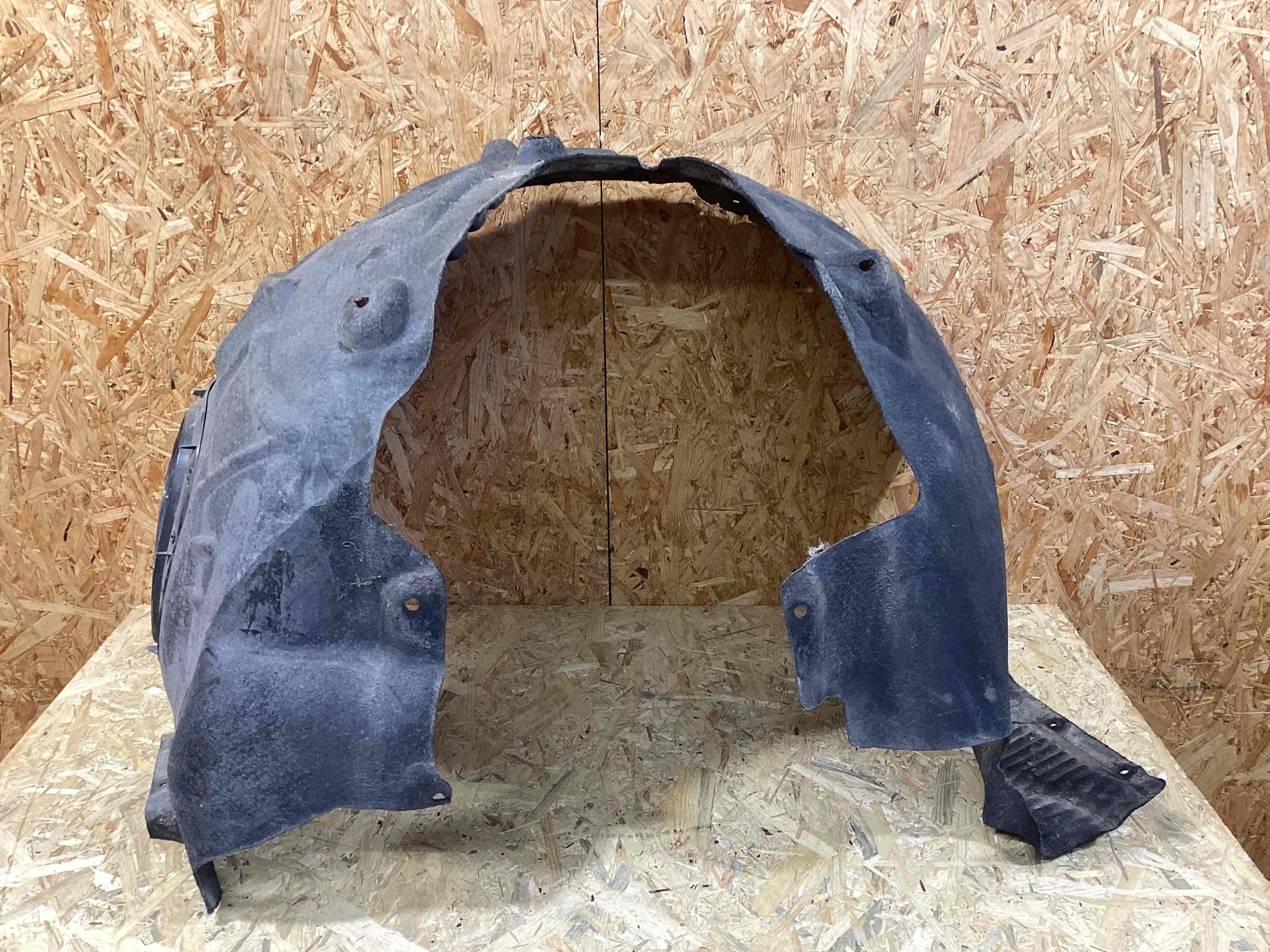 Защита арок передняя правая (подкрылок) Porsche Macan 080426-138