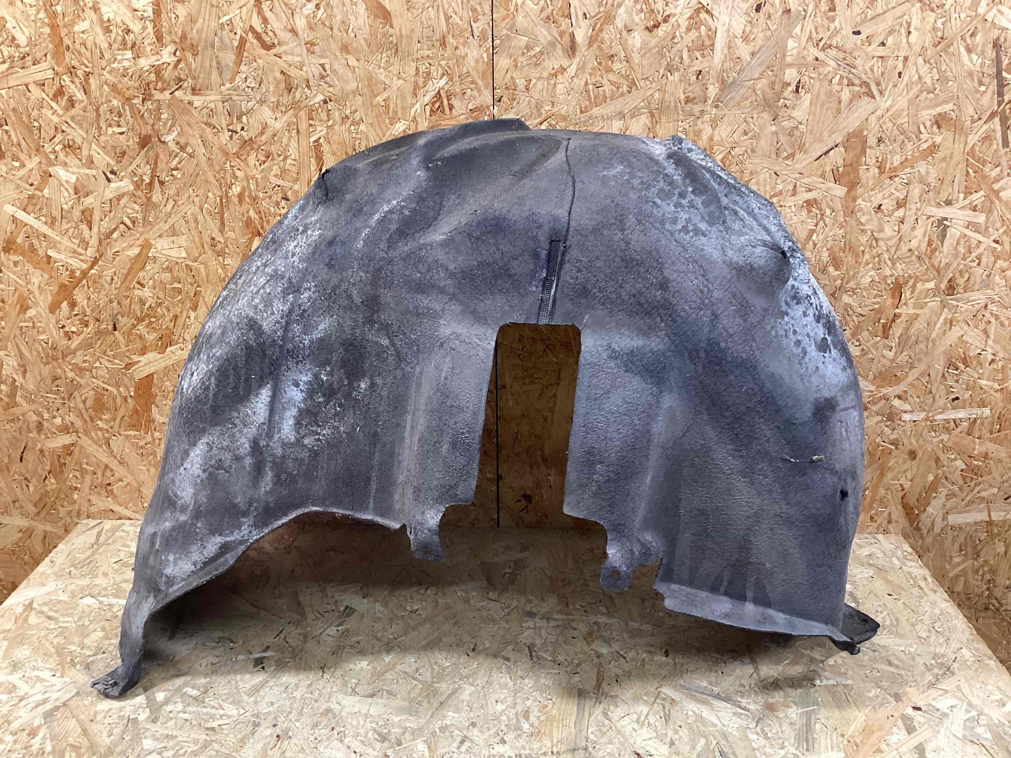 Защита арок задняя правая (подкрылок) Porsche Macan 080426-139