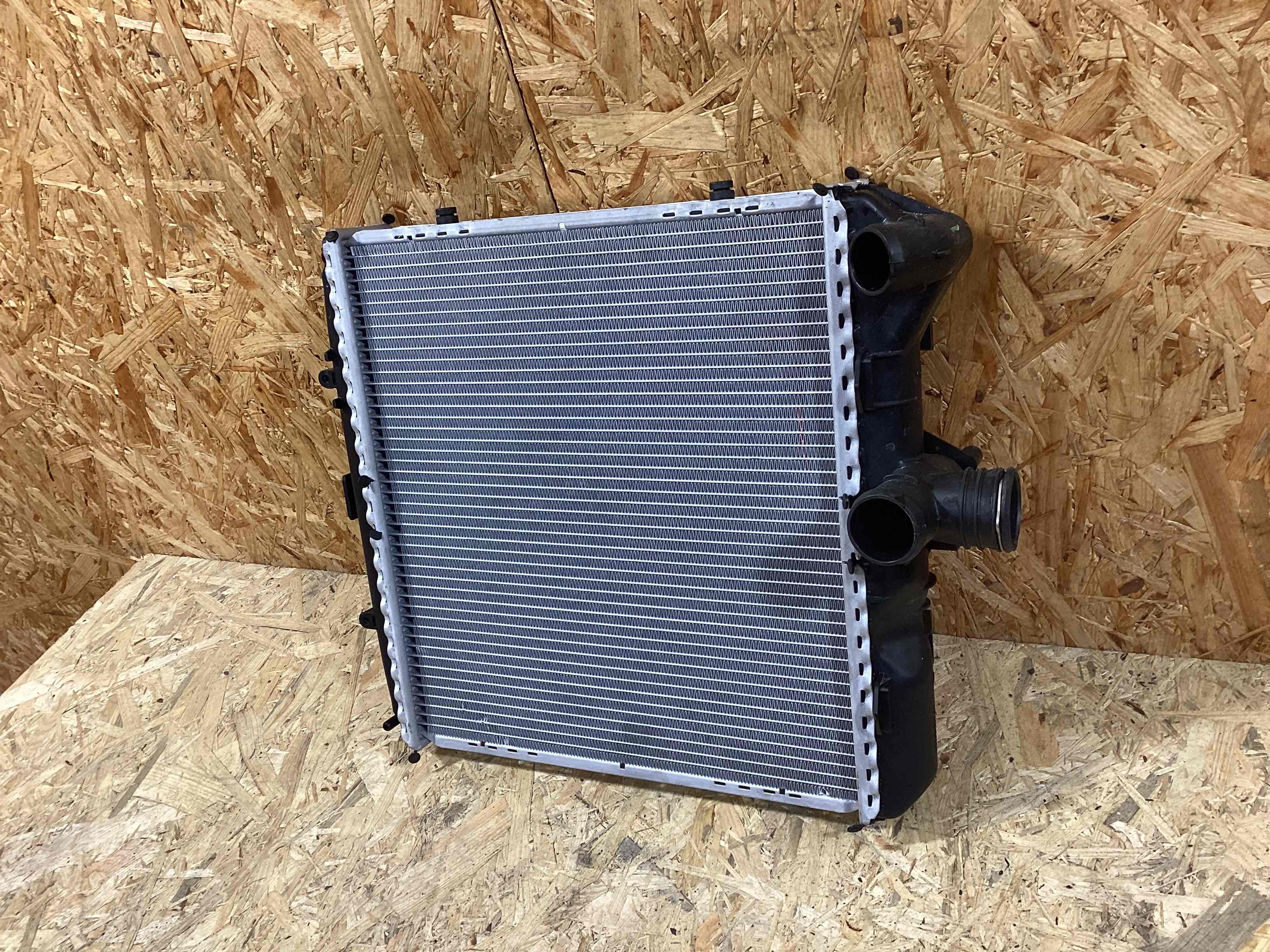 Радиатор (основной) Porsche 911 080426-145