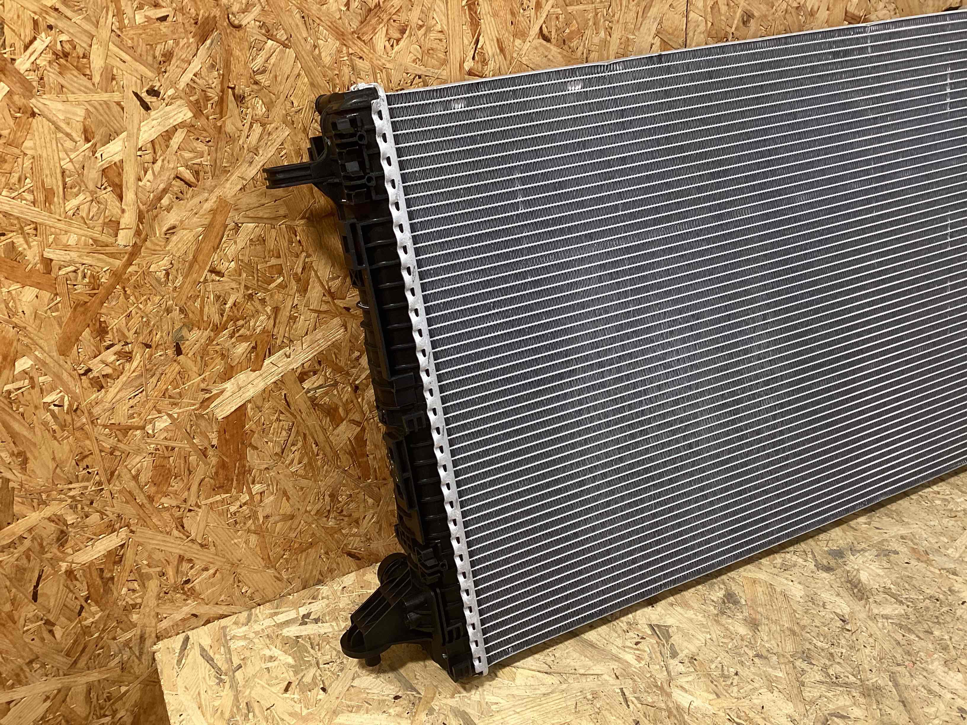 Радиатор (основной) Porsche Cayenne 080426-146