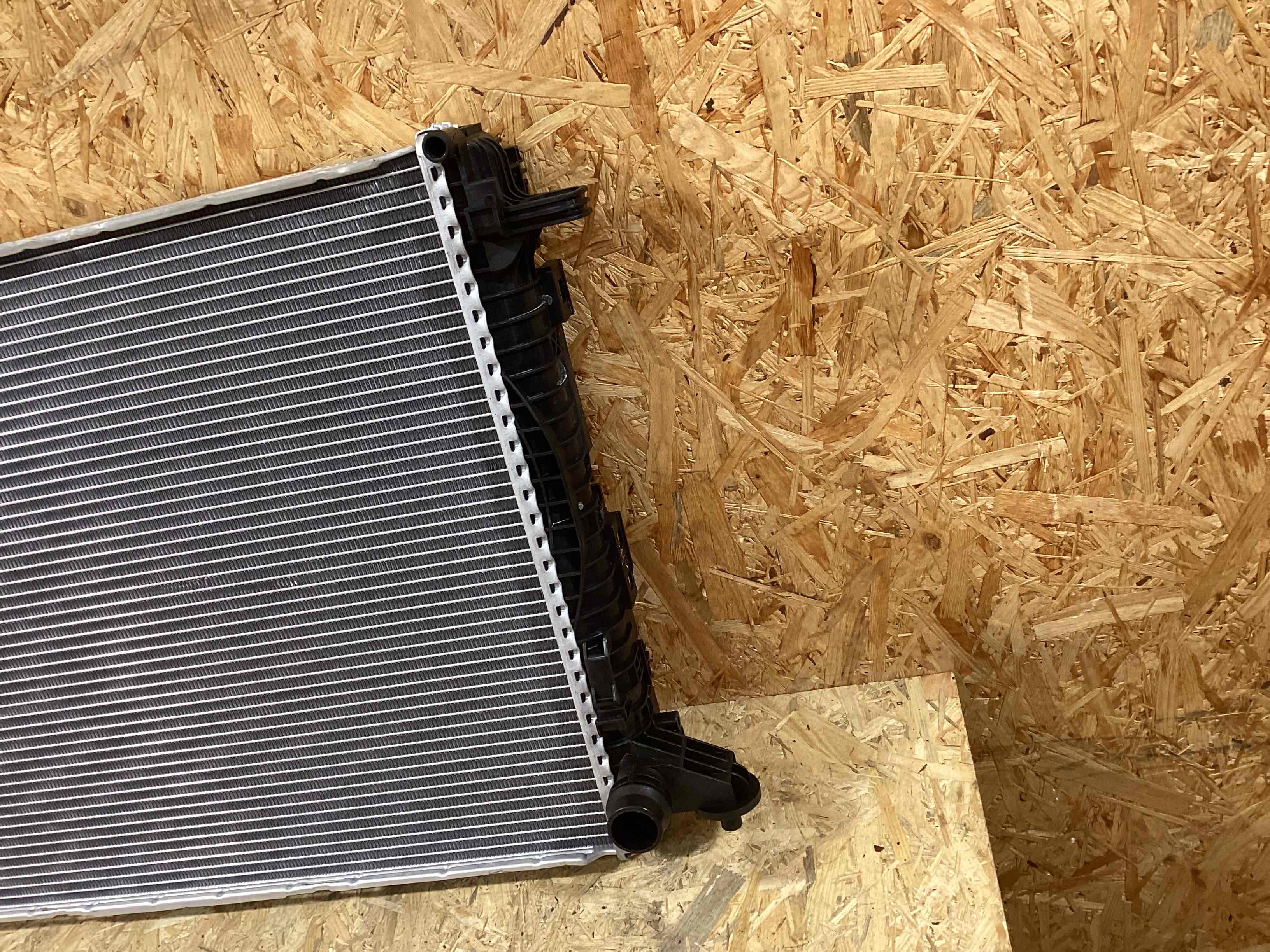 Радиатор (основной) Porsche Cayenne 080426-146