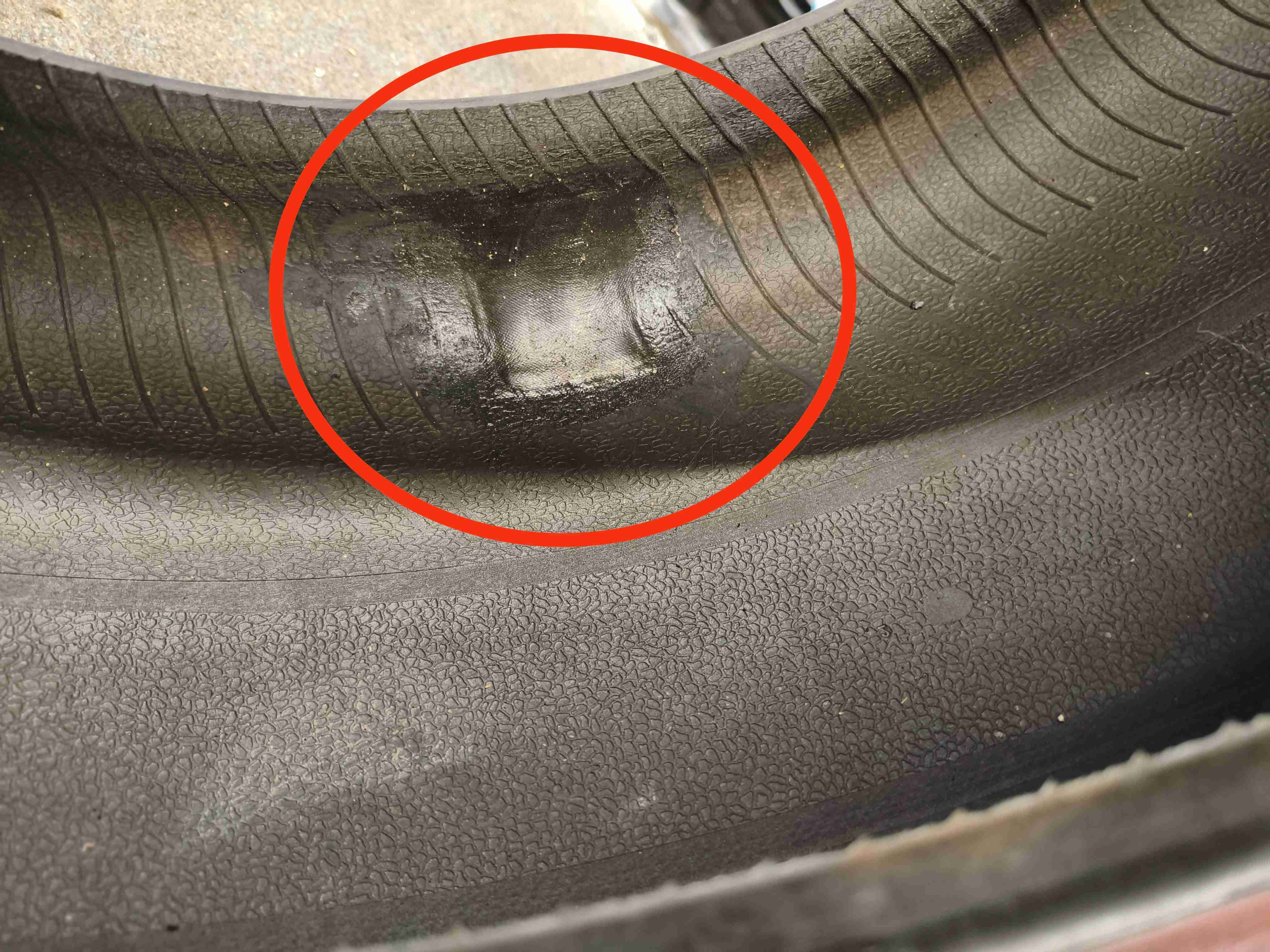 Колесо запасное, держатель, кронштейн, обшивка Porsche Macan 080525-134