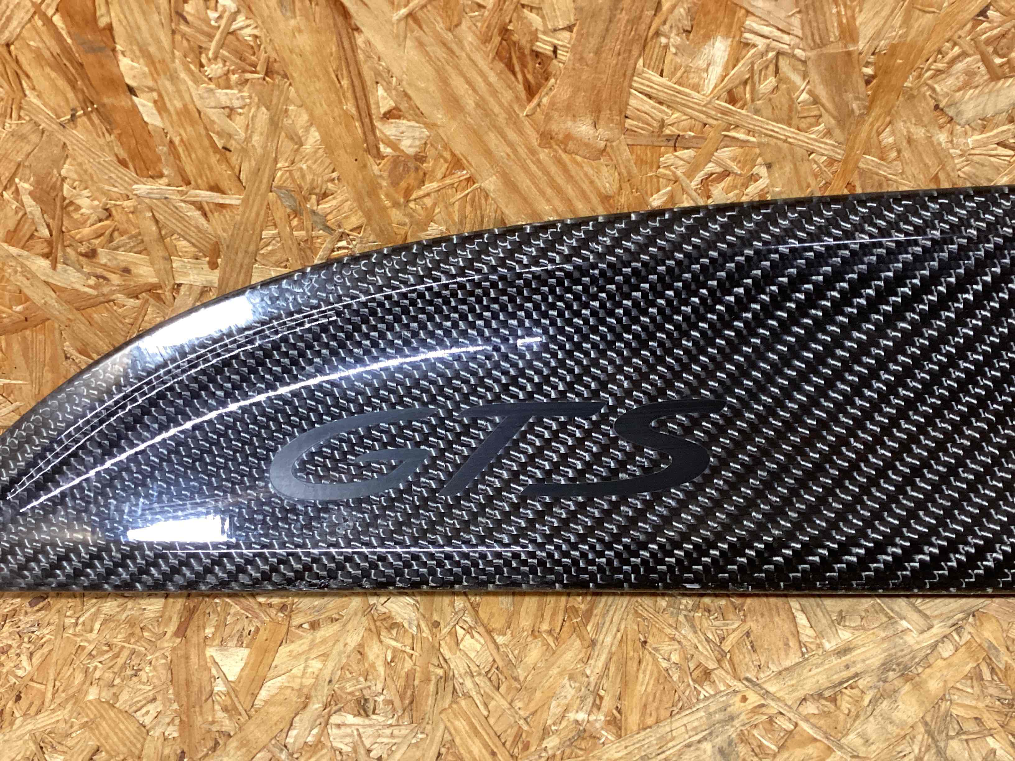 Молдинг двери задней левой Porsche Macan 081025-101