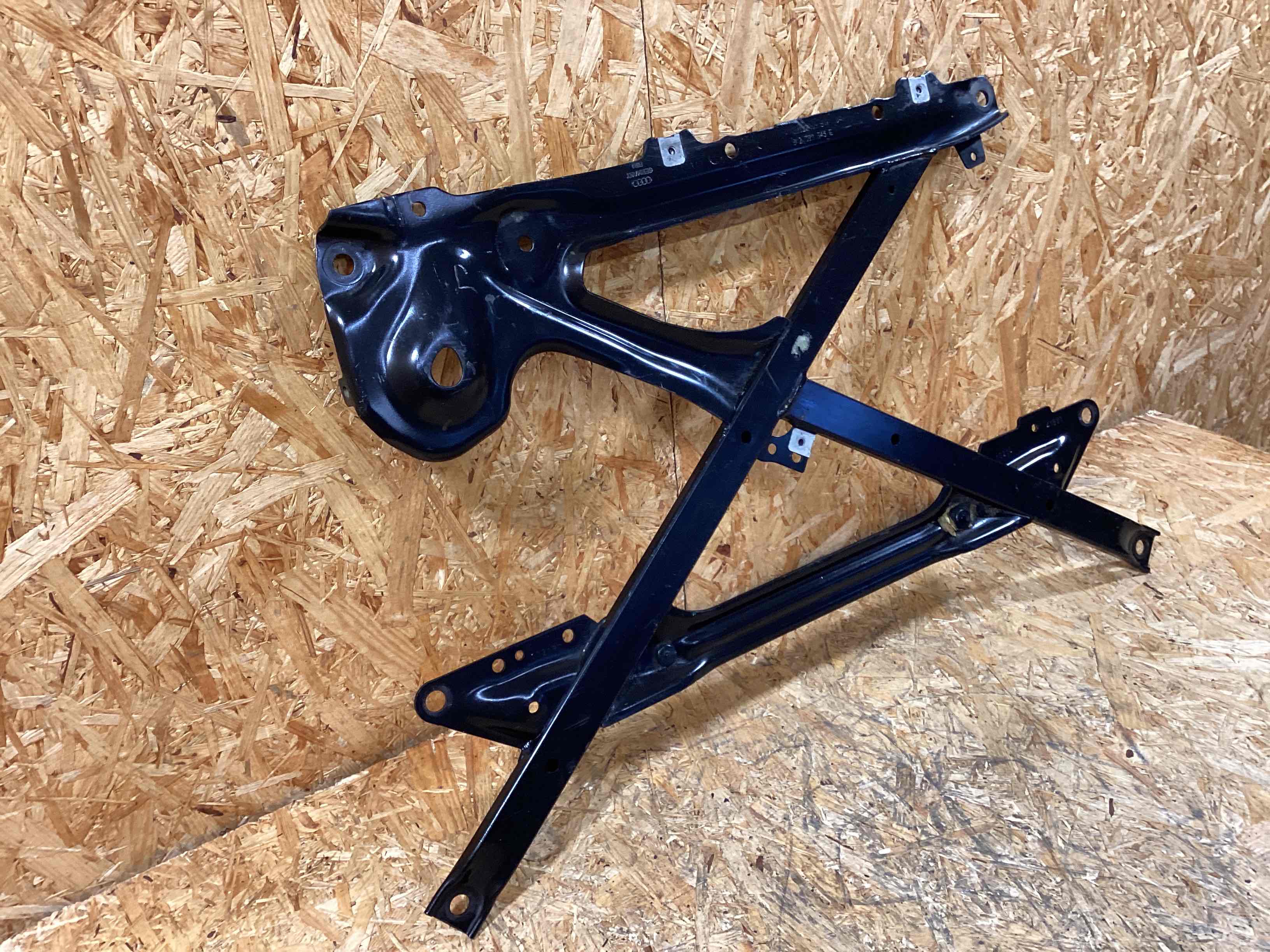 Балка подвески передняя (подрамник) Porsche Macan 081025-108