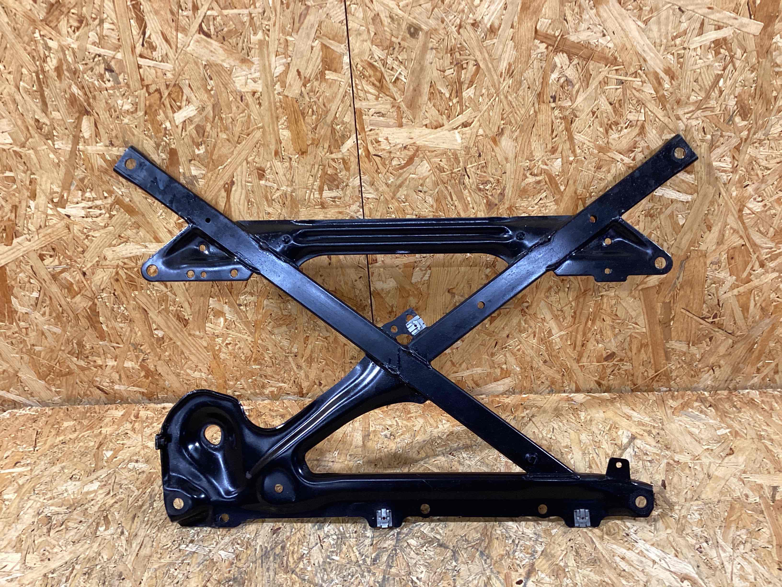 Балка подвески передняя (подрамник) Porsche Macan 081025-108