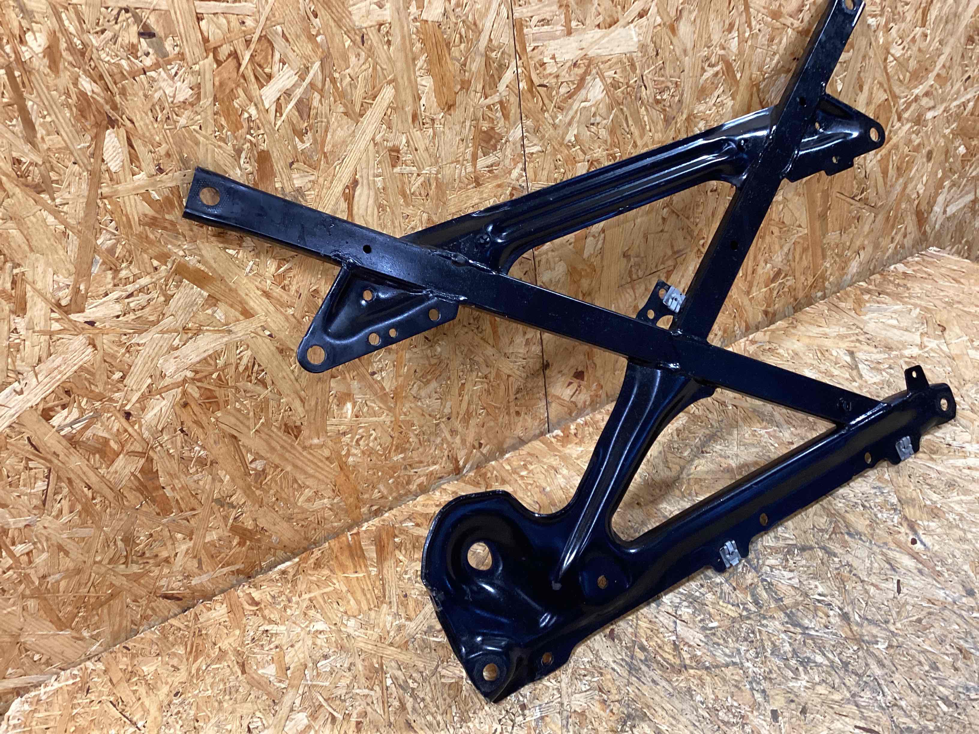 Балка подвески передняя (подрамник) Porsche Macan 081025-108