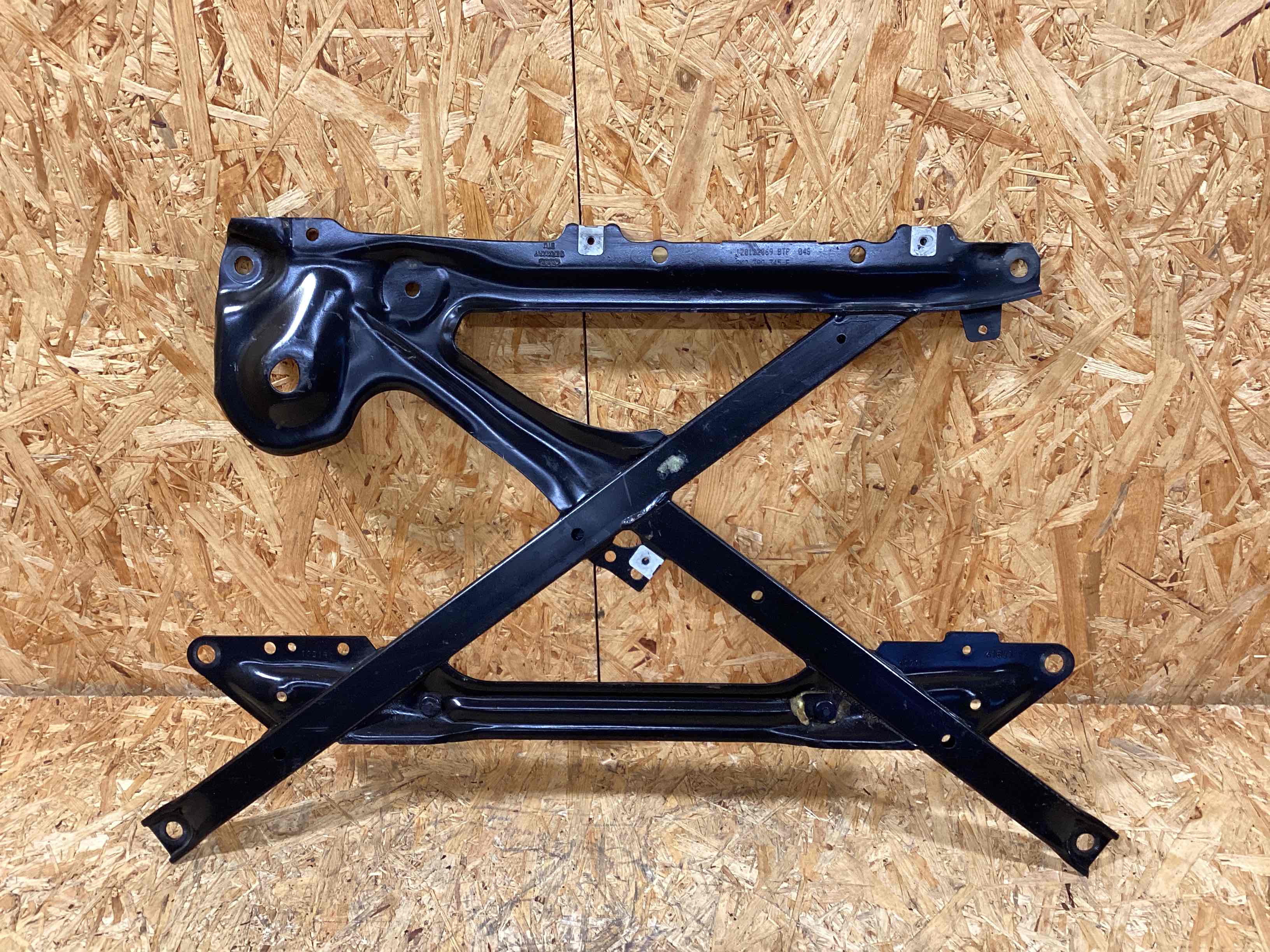 Балка подвески передняя (подрамник) Porsche Macan 081025-108