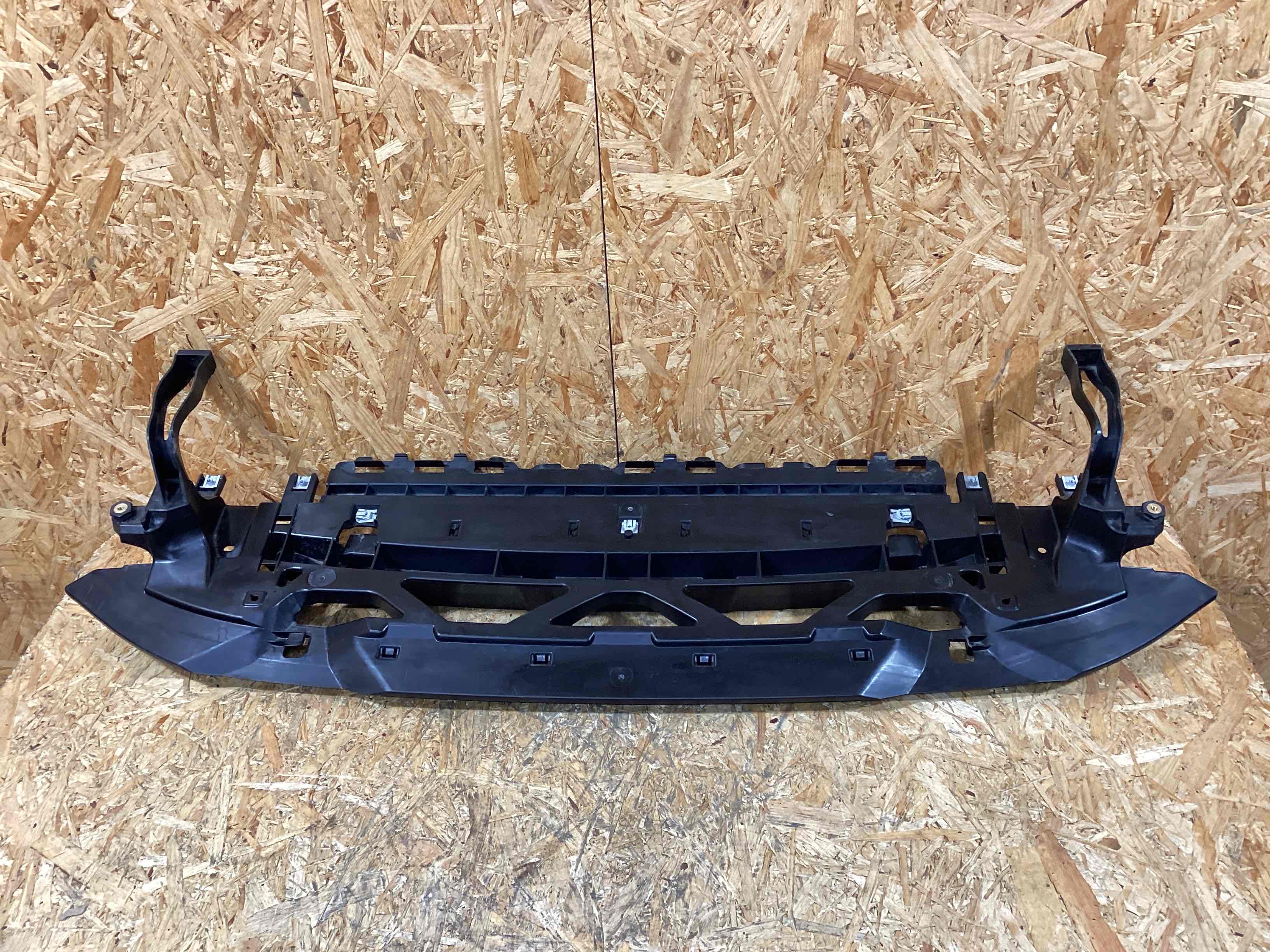 Передняя панель крепления облицовки (телевизор) Porsche Macan 081025-121