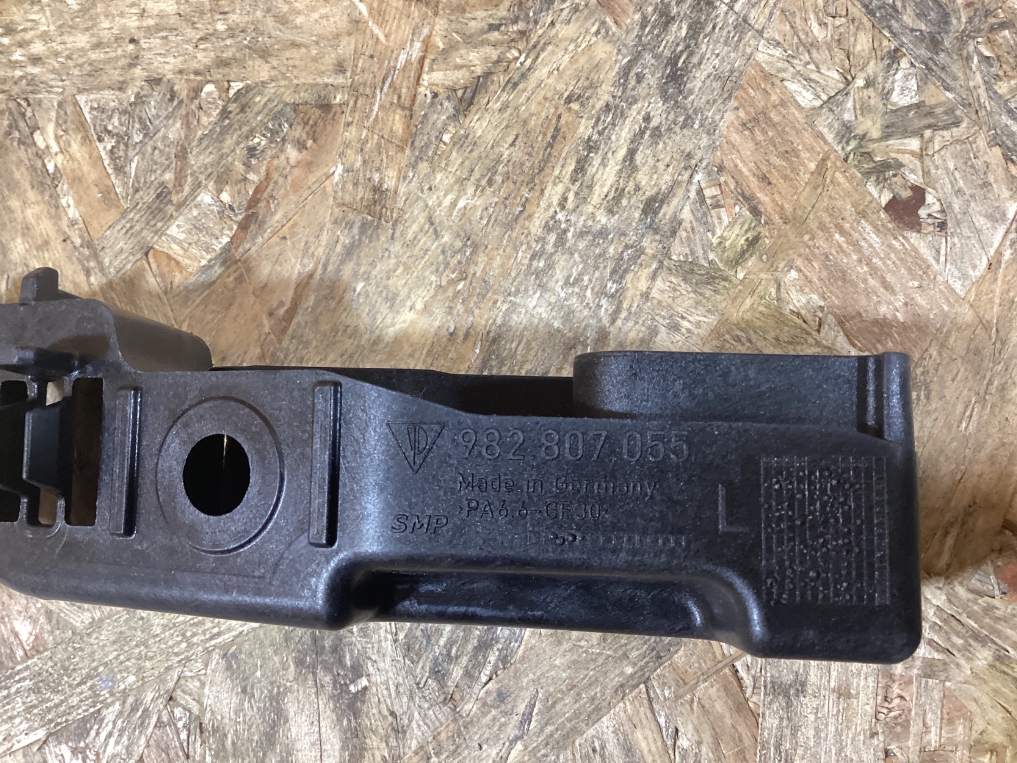 Крепление, кронштейн Porsche 911 081026-146