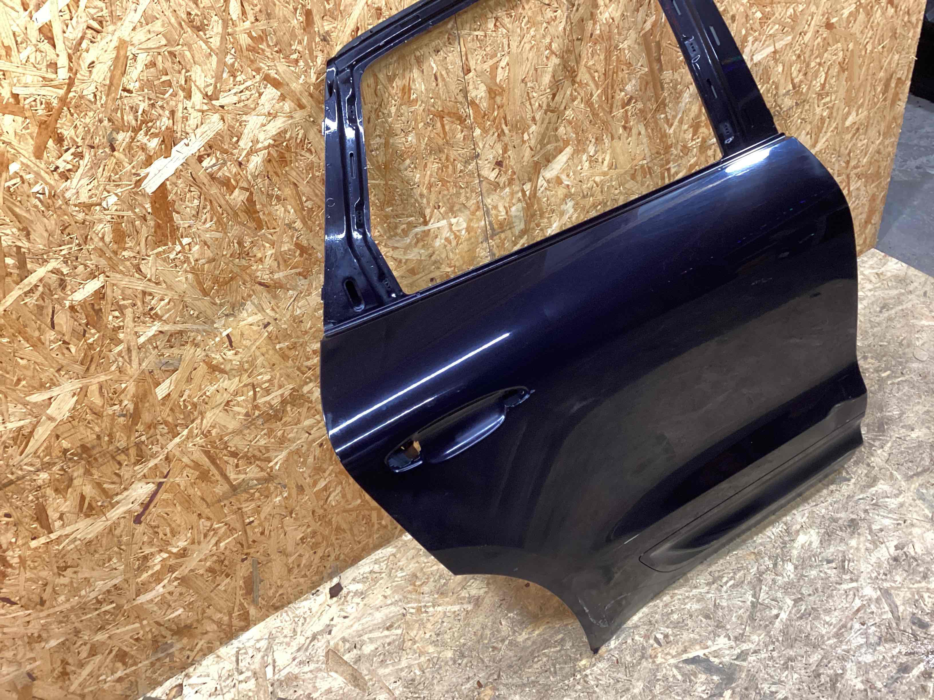 Дверь передняя правая Porsche Macan 081225-103