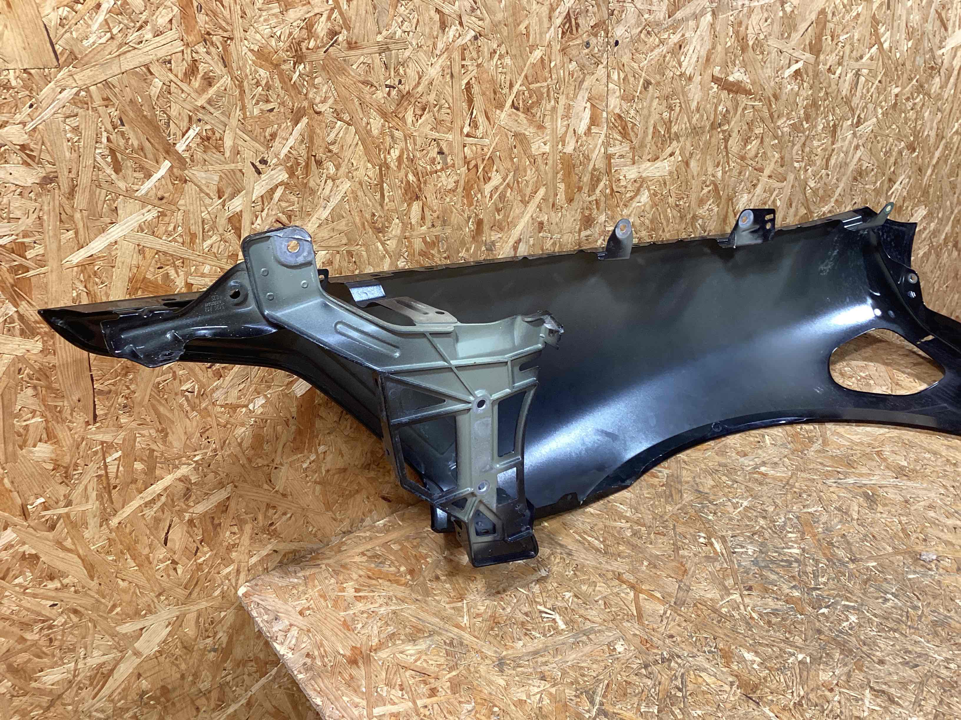 Крыло переднее правое Porsche Taycan 090126-101