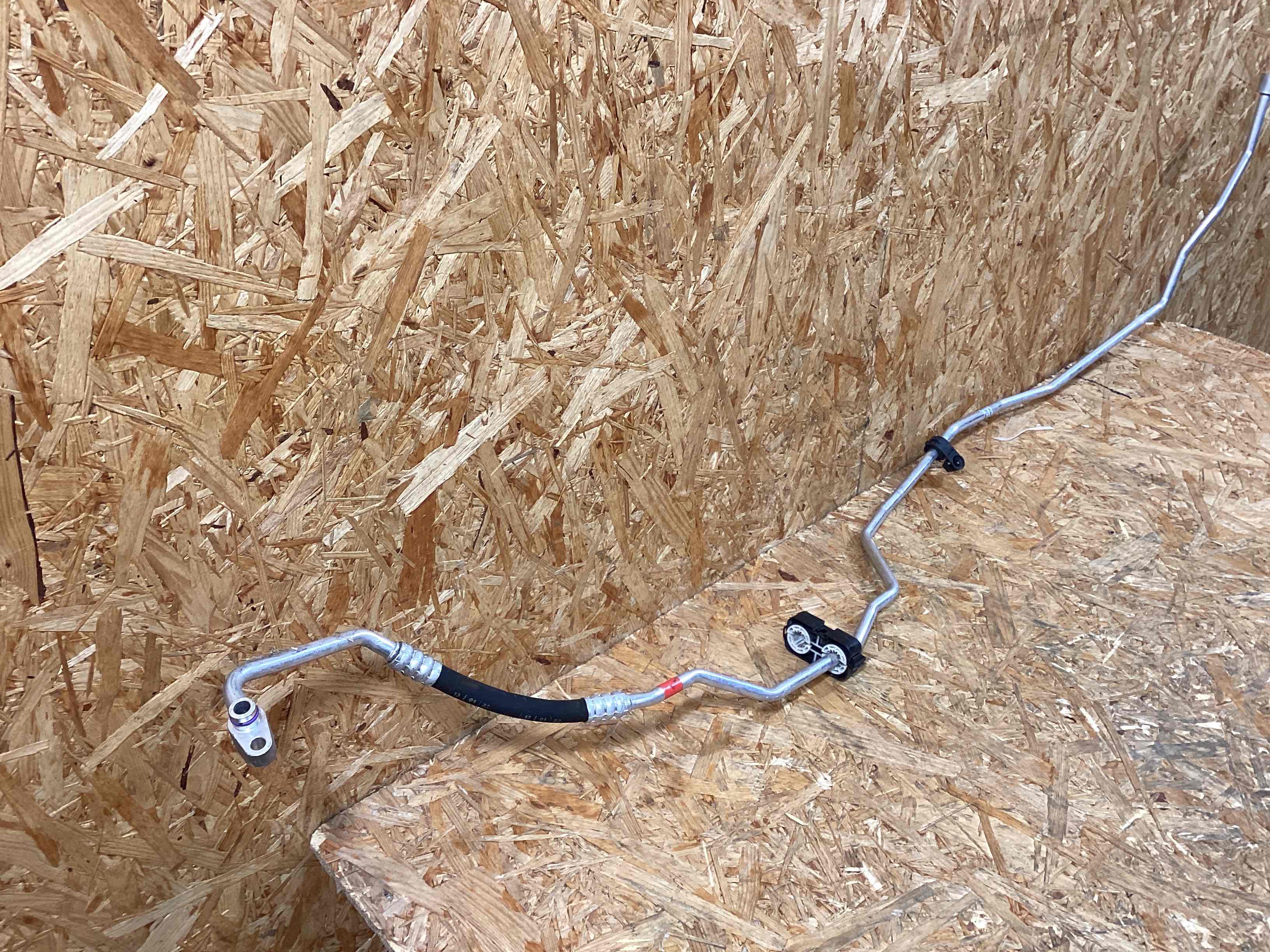 Патрубок Porsche 911 090126-103