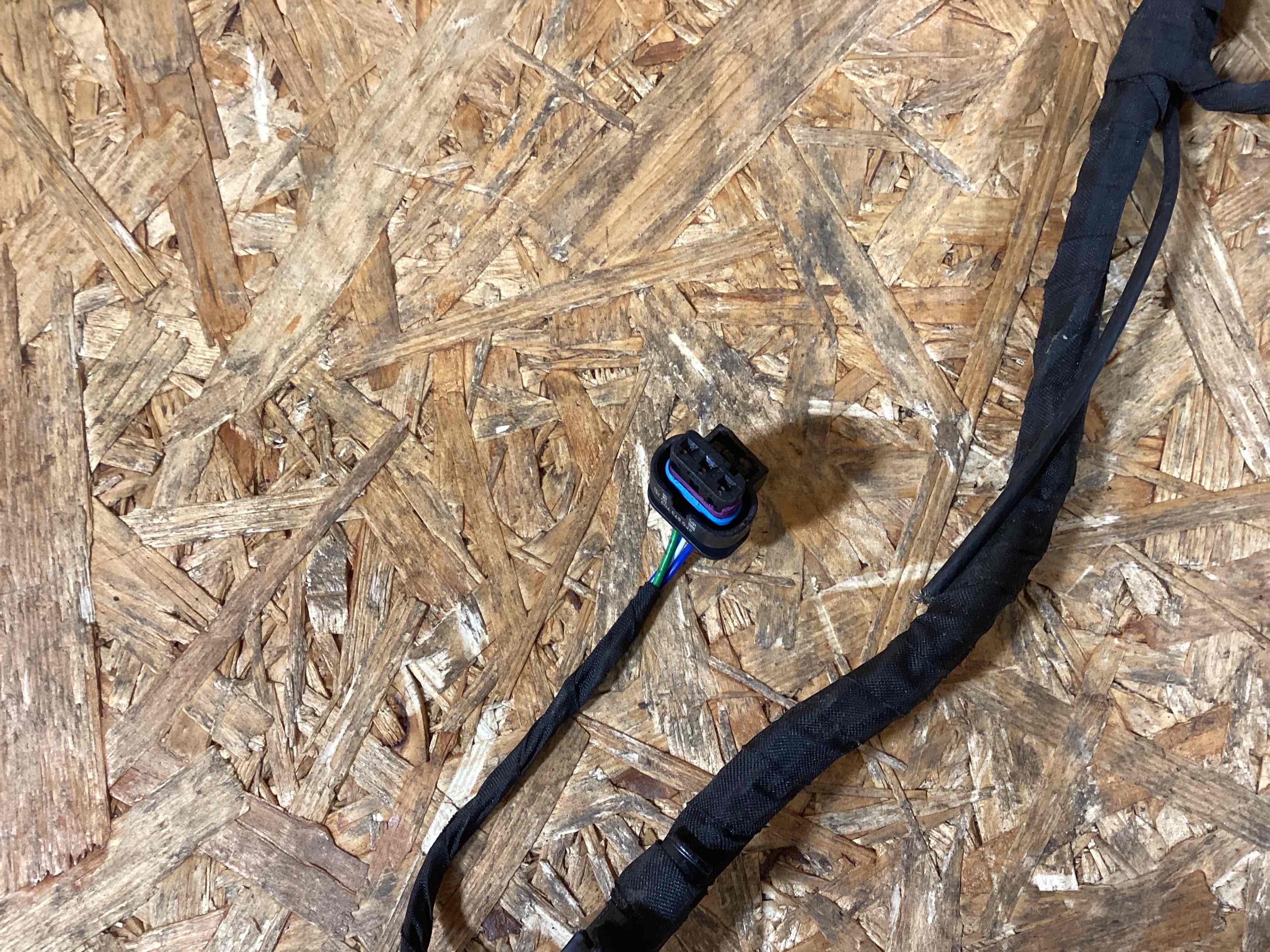 Электропроводка (коса) Porsche Macan 090126-104