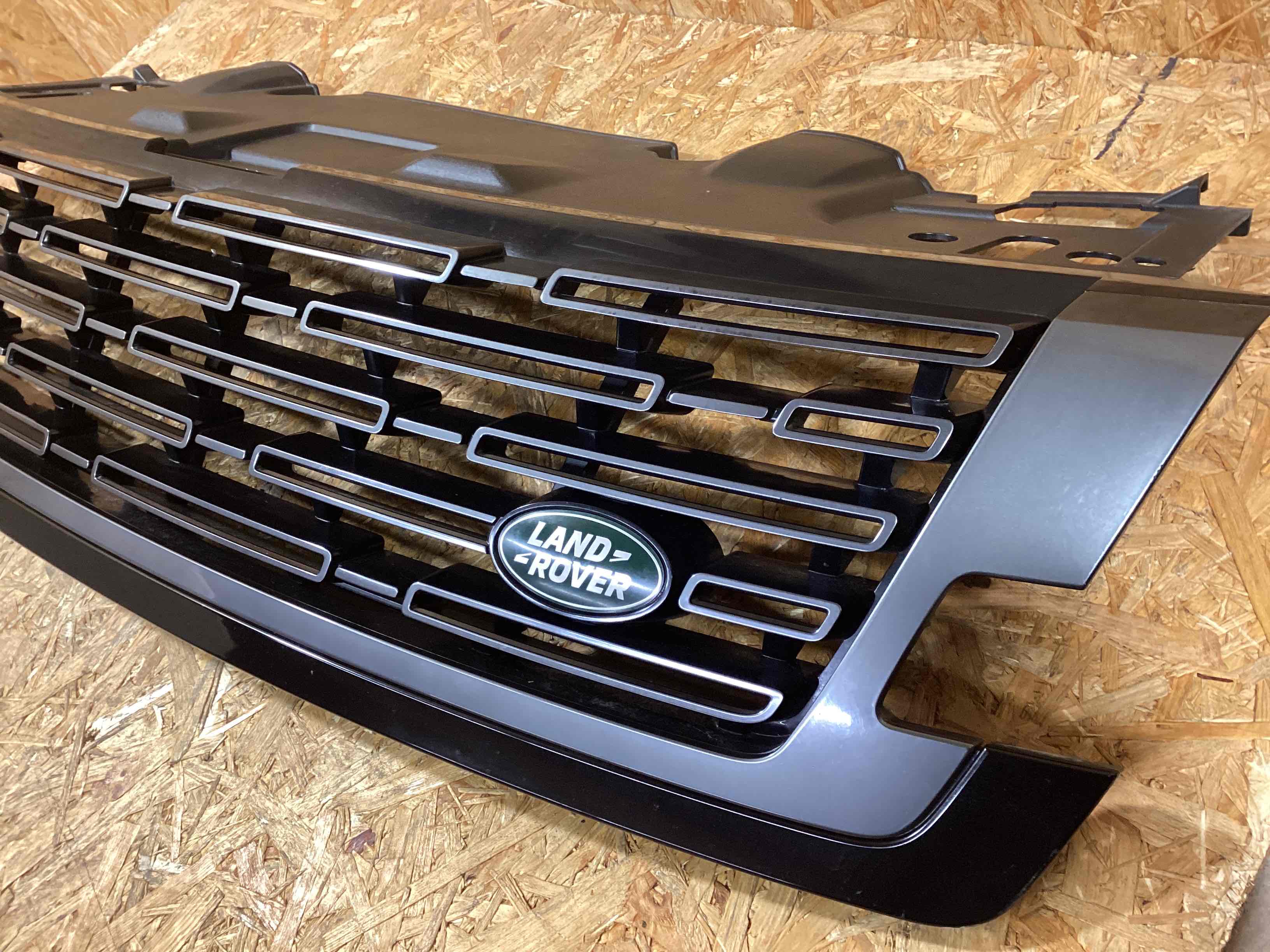 Решетка радиатора Land Rover Range Rover L460 090126-107