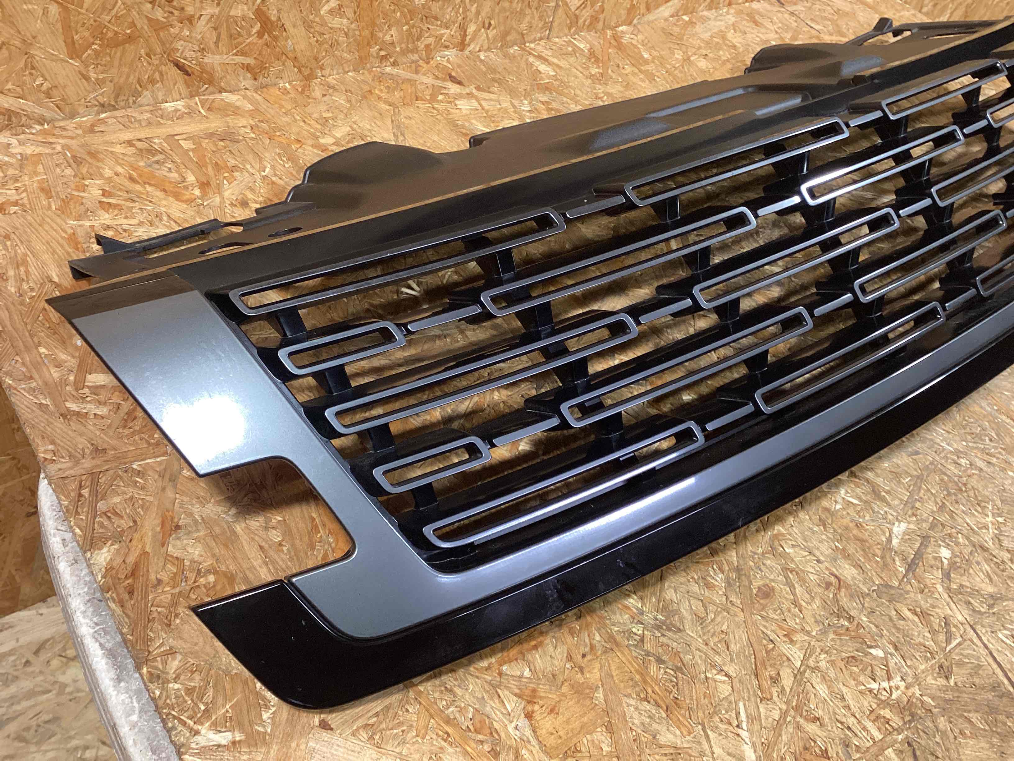 Решетка радиатора Land Rover Range Rover L460 090126-107