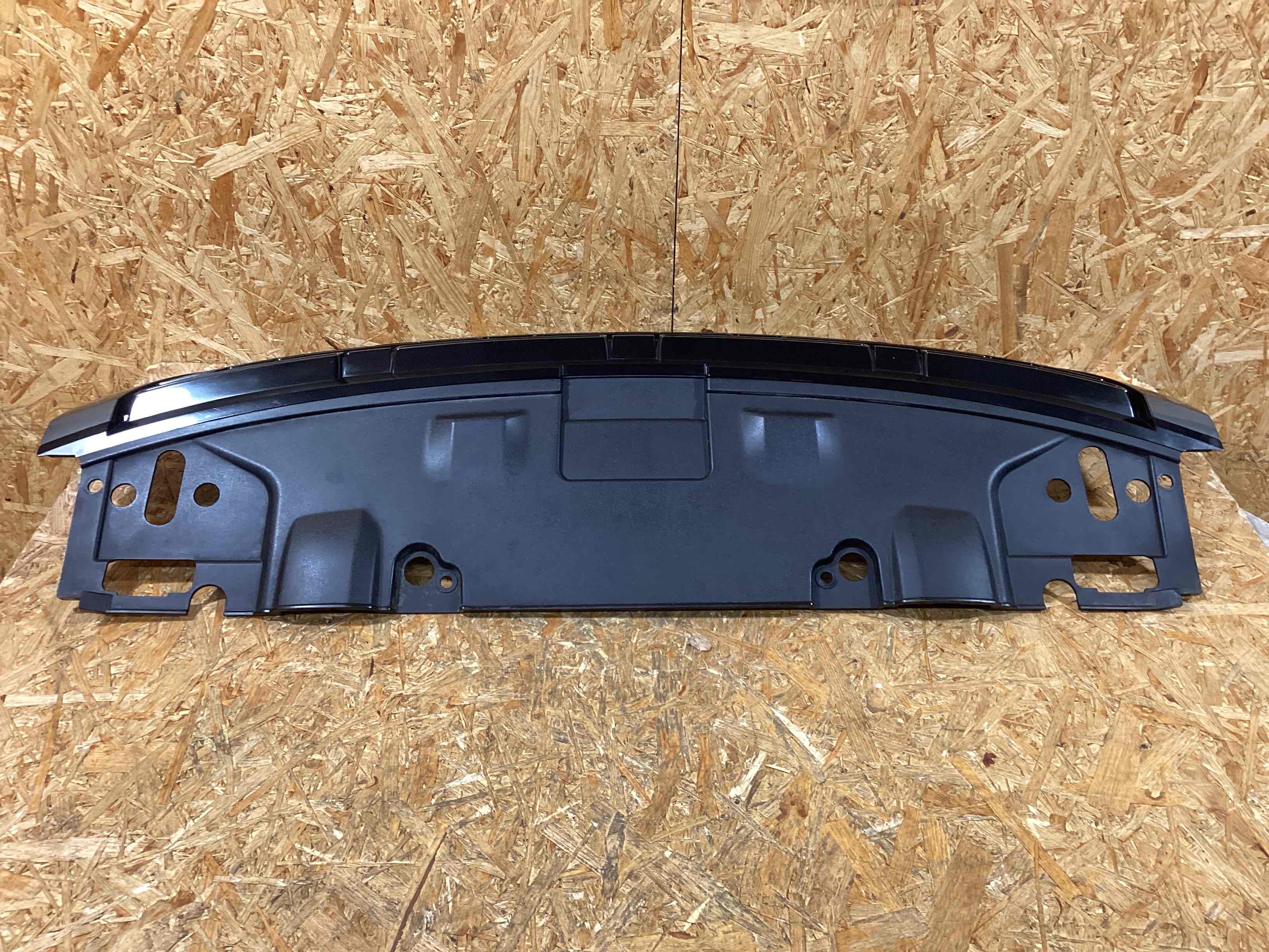 Решетка радиатора Land Rover Range Rover L460 090126-107