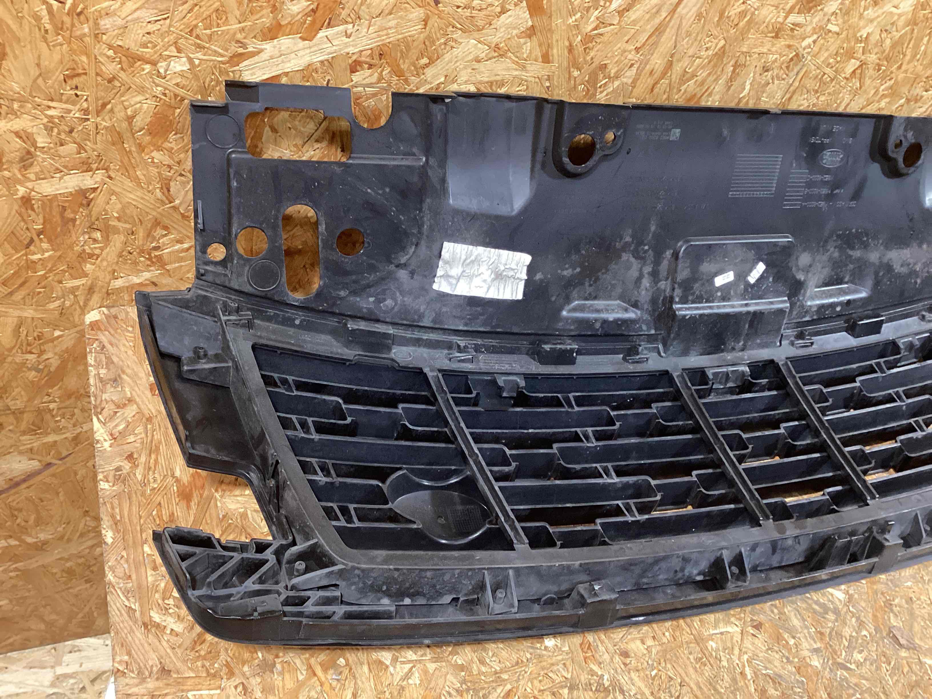 Решетка радиатора Land Rover Range Rover L460 090126-107