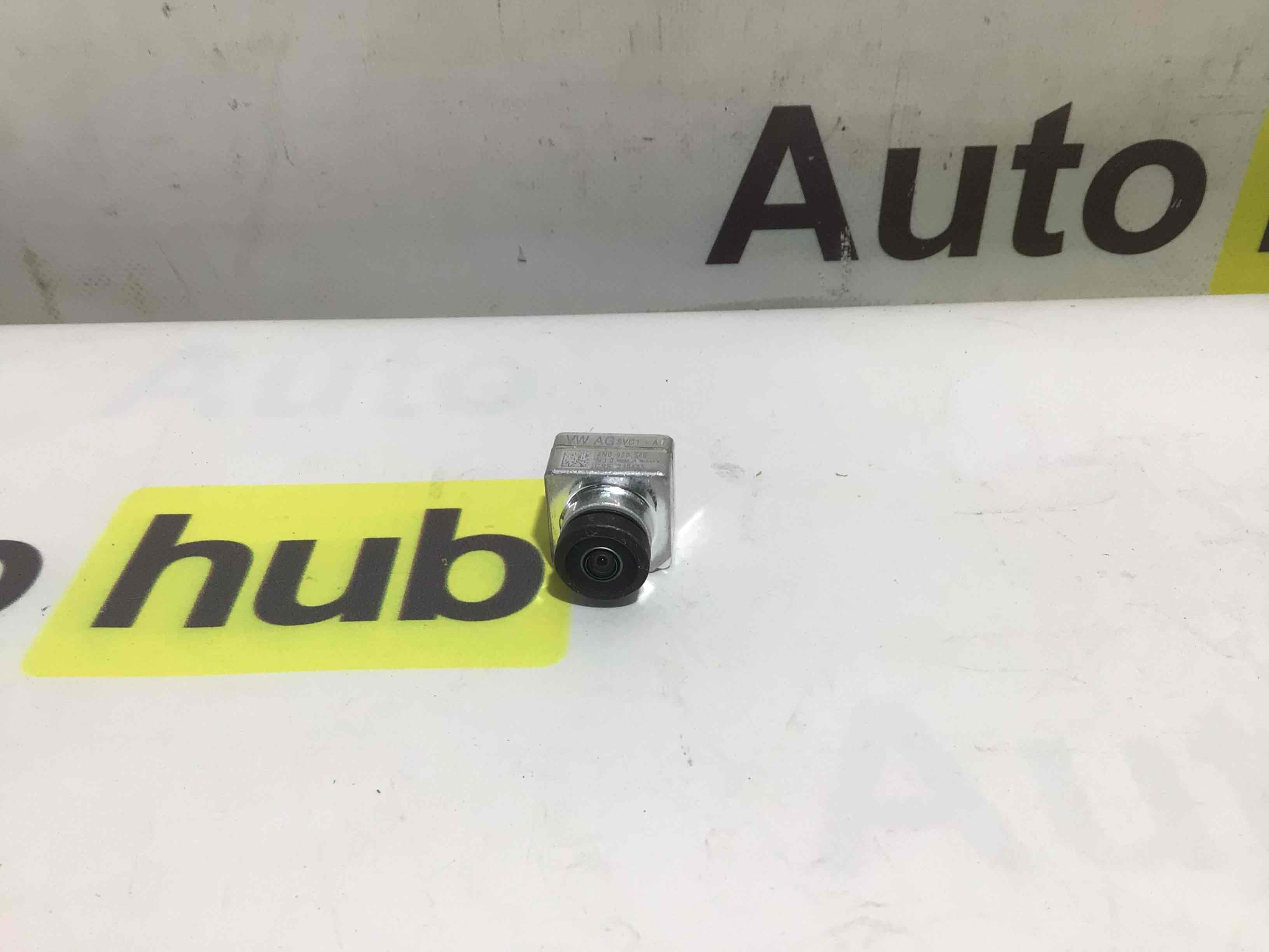 Камера, крепление камеры, корпус Porsche Cayenne 090226-005