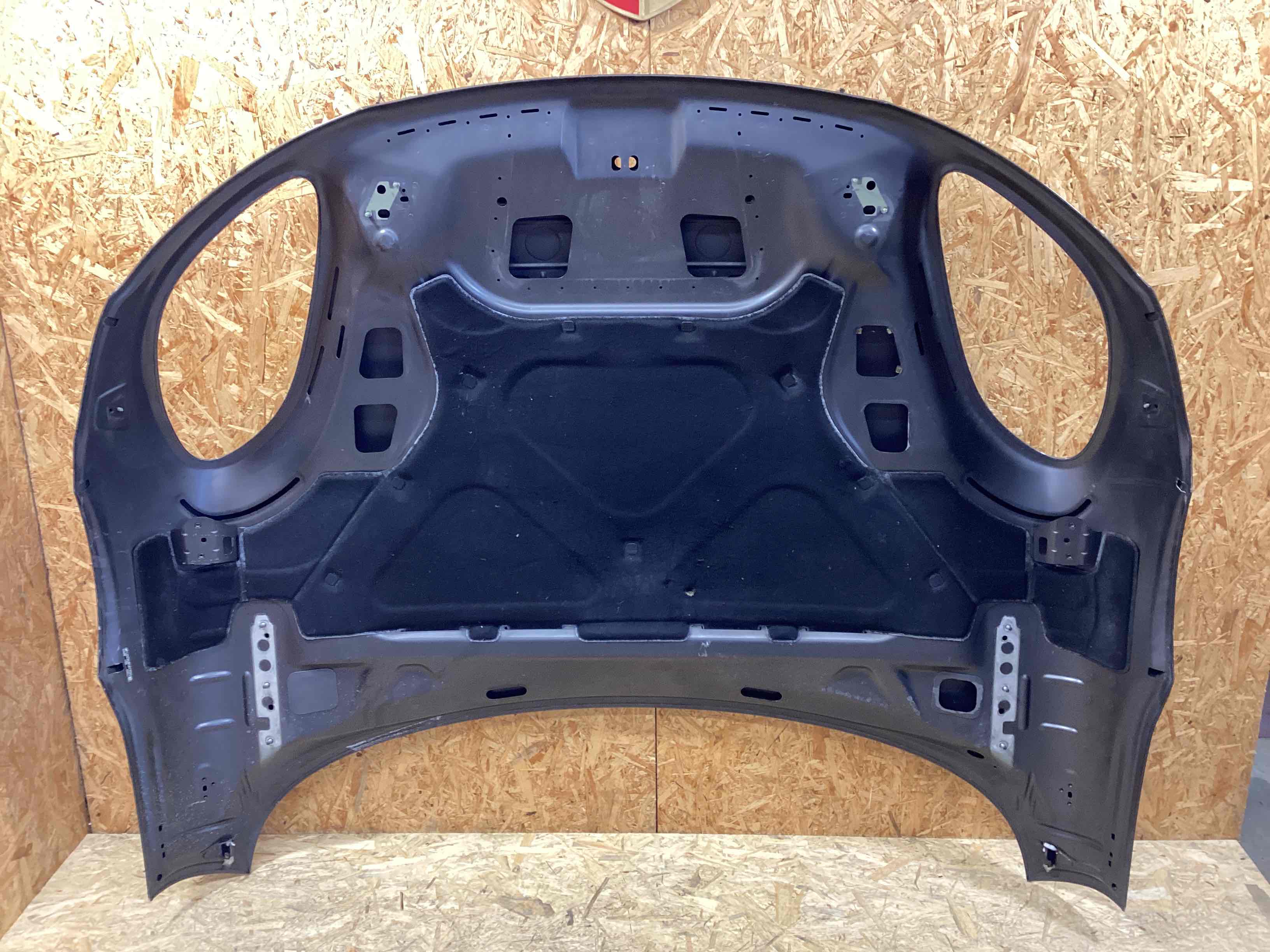 Капот Porsche Macan 090226-102