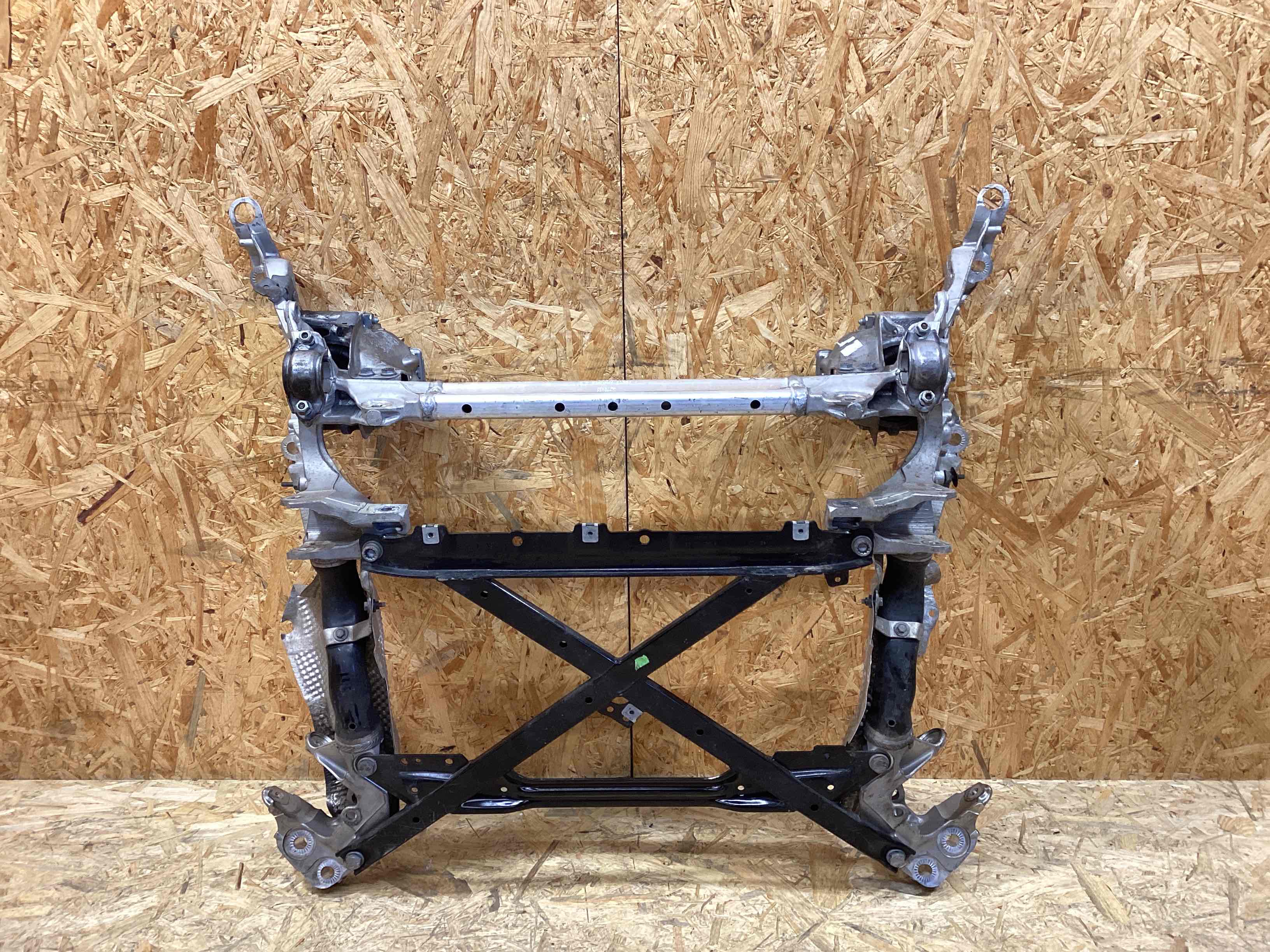 Балка подвески передняя (подрамник) Porsche Macan 090226-103