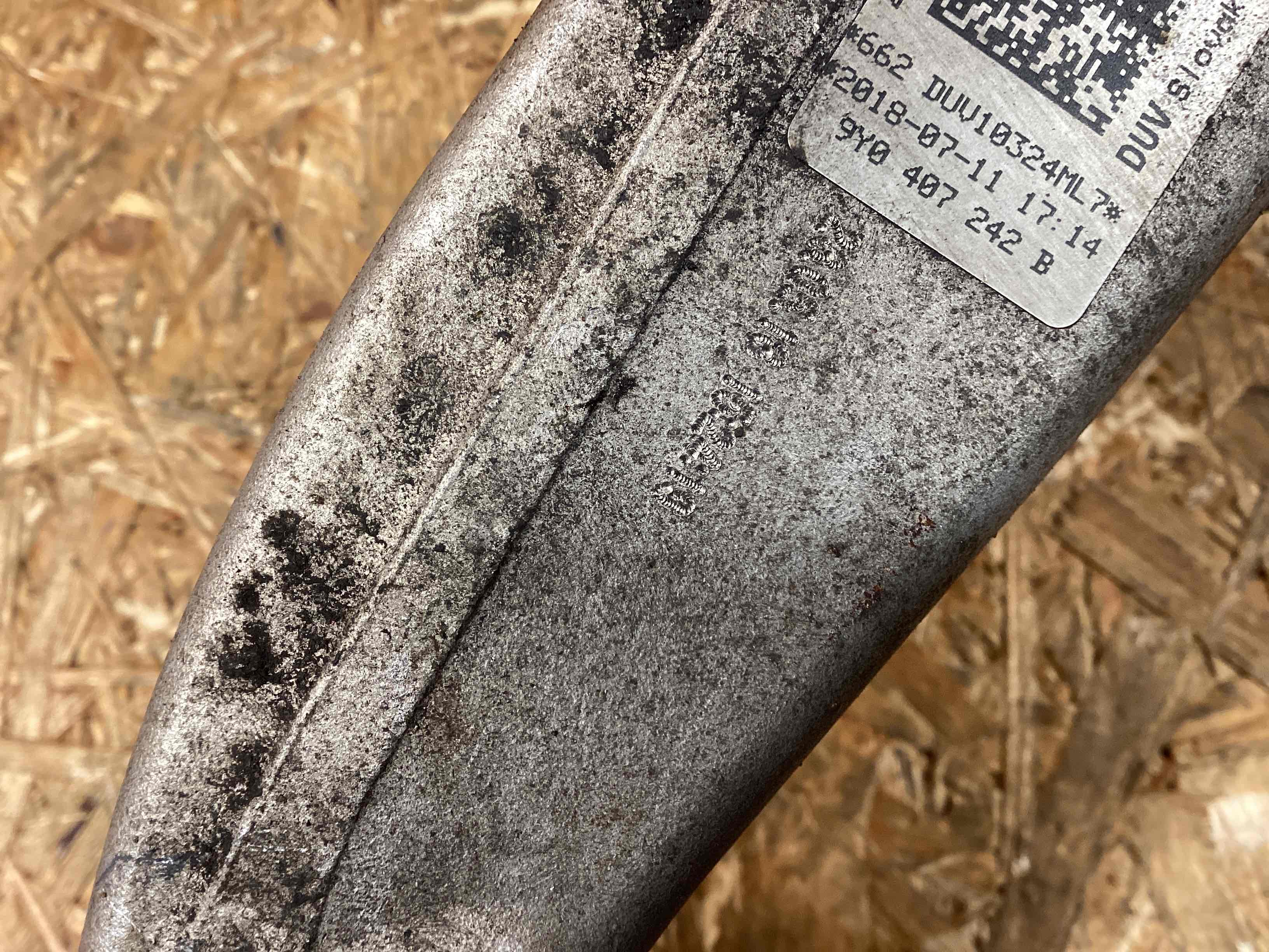 Кулак поворотный правый Porsche Cayenne 090226-104