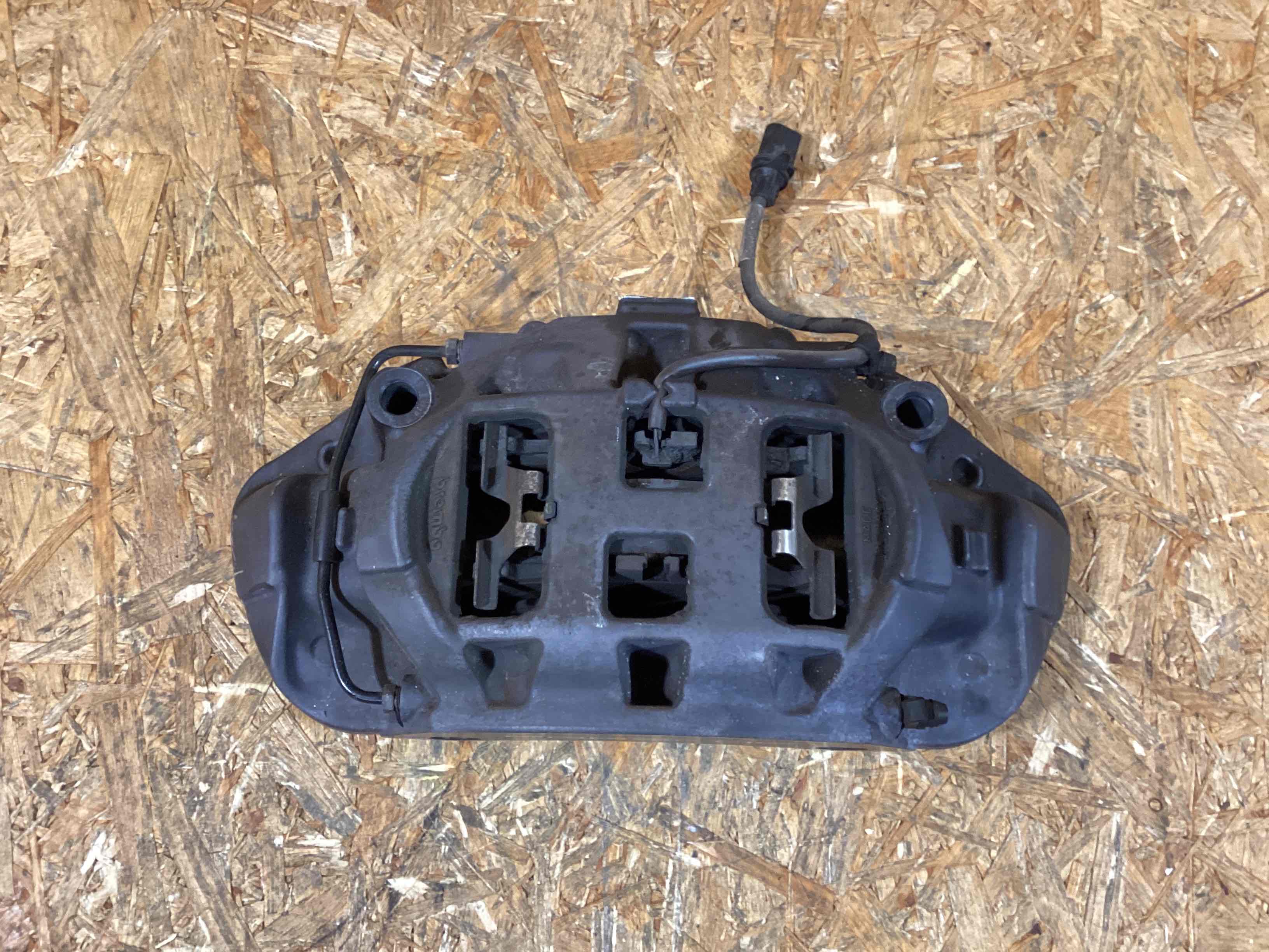 Суппорт Porsche Macan 090226-106