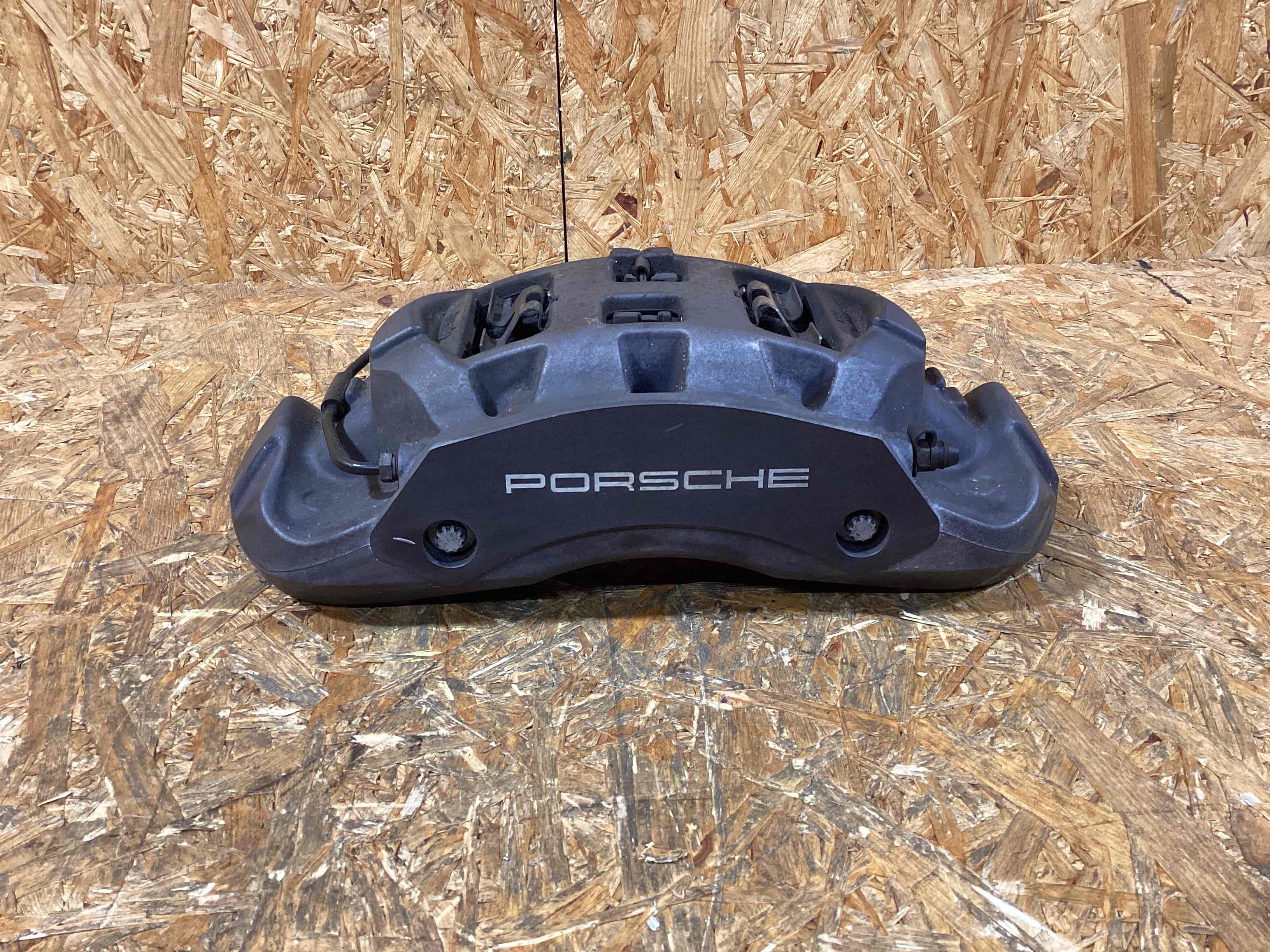 Суппорт Porsche Macan 090226-106