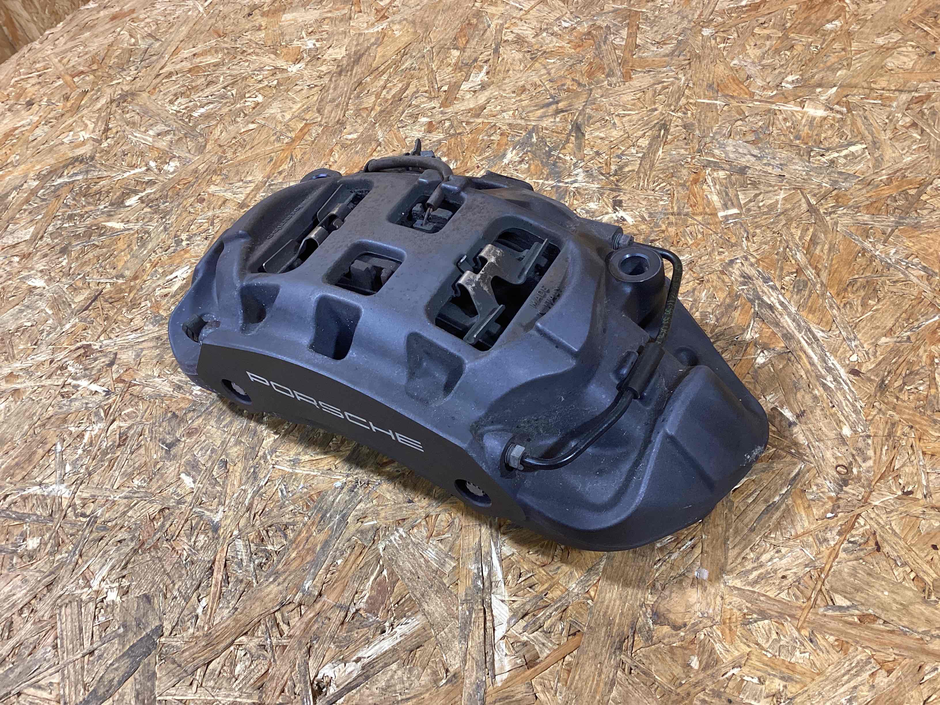 Суппорт Porsche Macan 090226-107