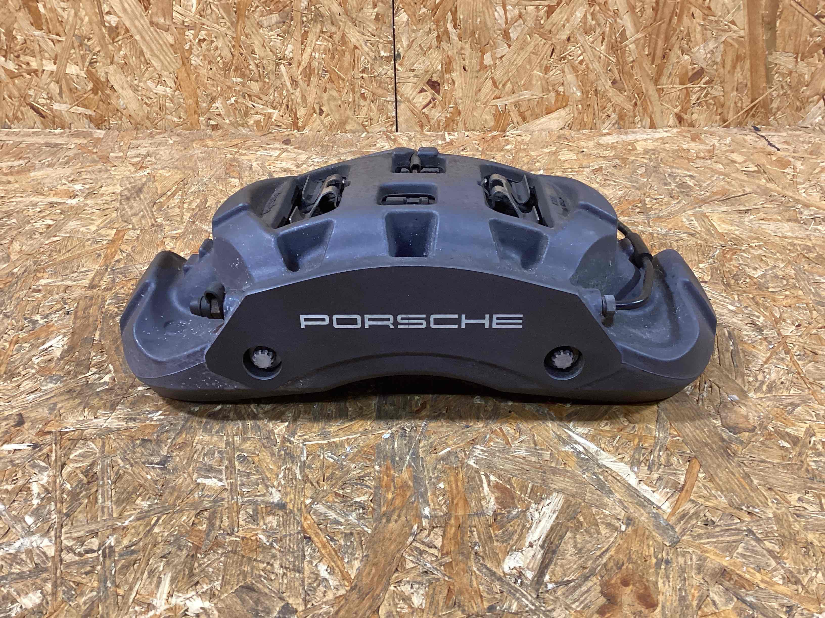 Суппорт Porsche Macan 090226-107