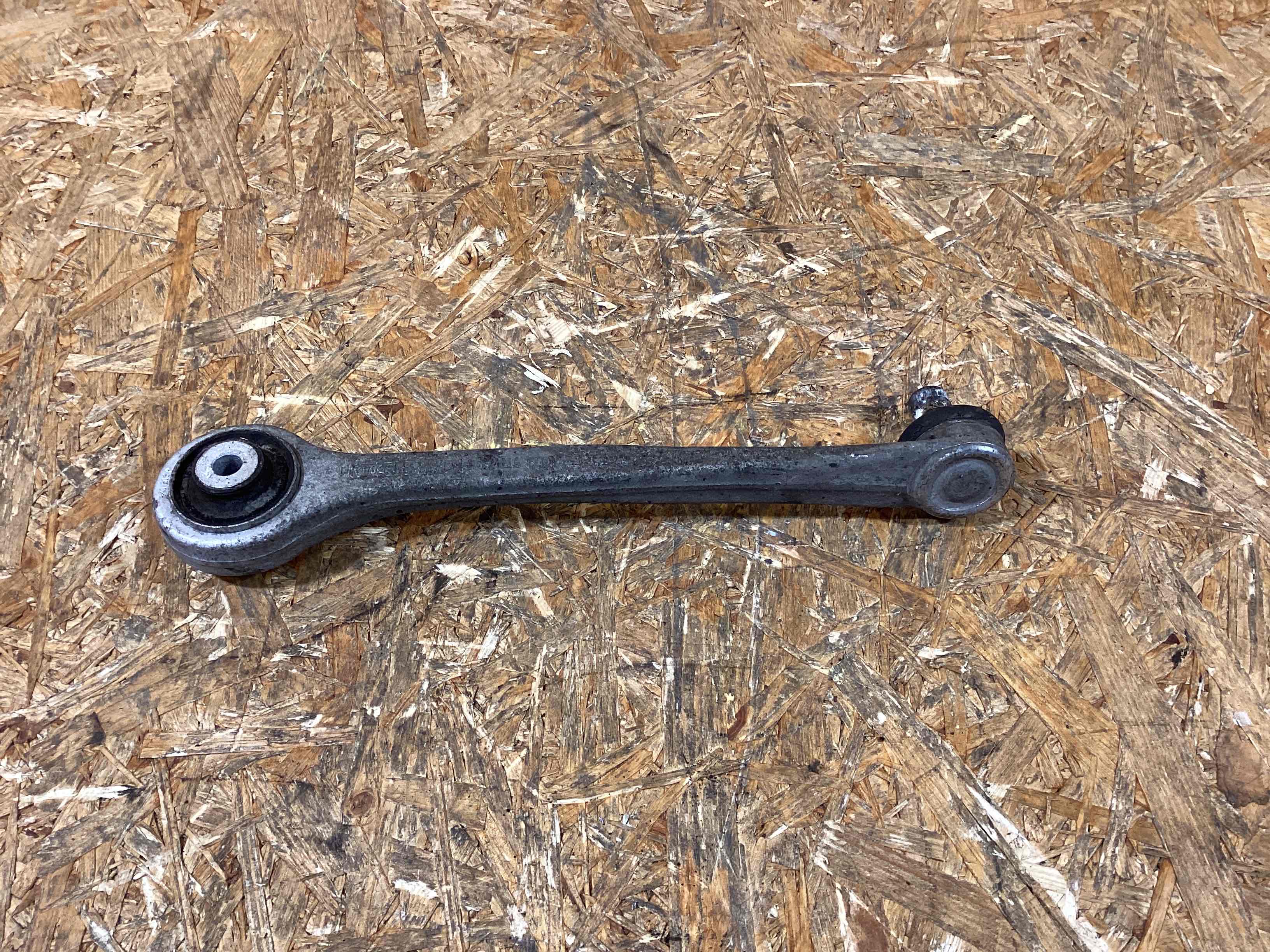 Рычаг подвески Porsche Macan 090226-111