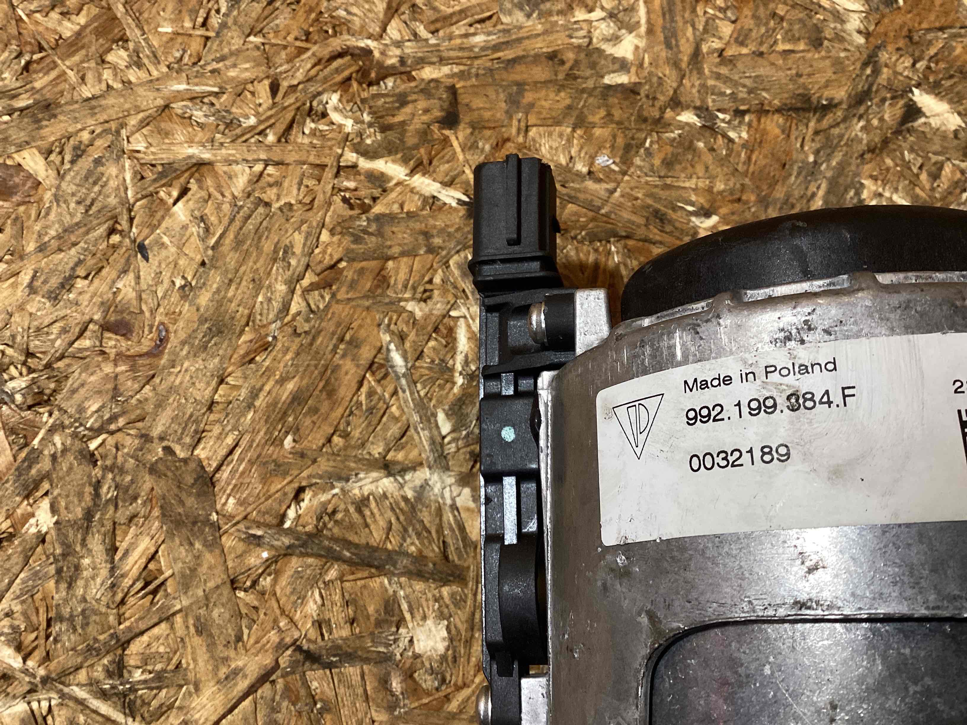 Подушка крепления двигателя Porsche 911 090226-114