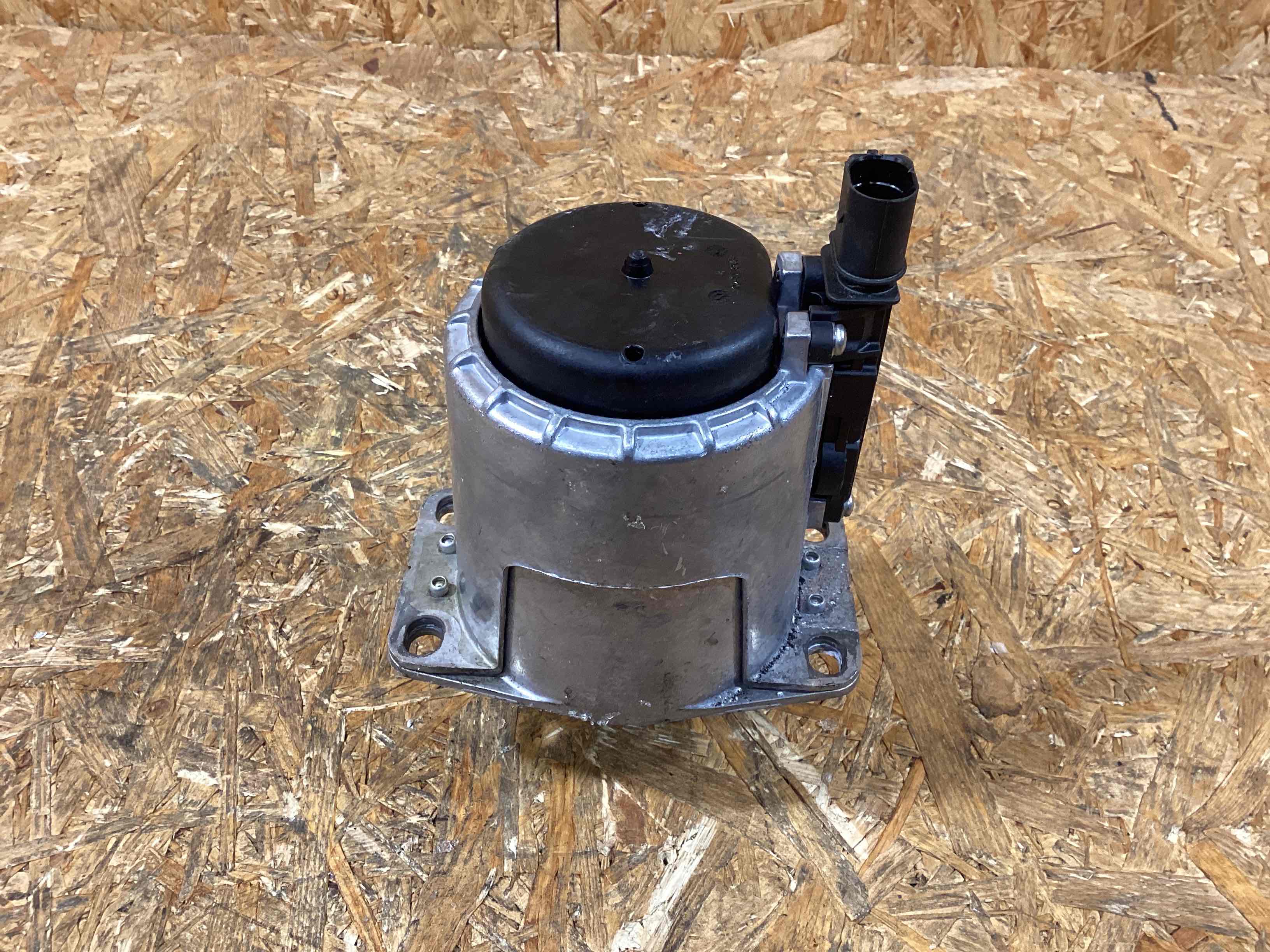 Подушка крепления двигателя Porsche 911 090226-114