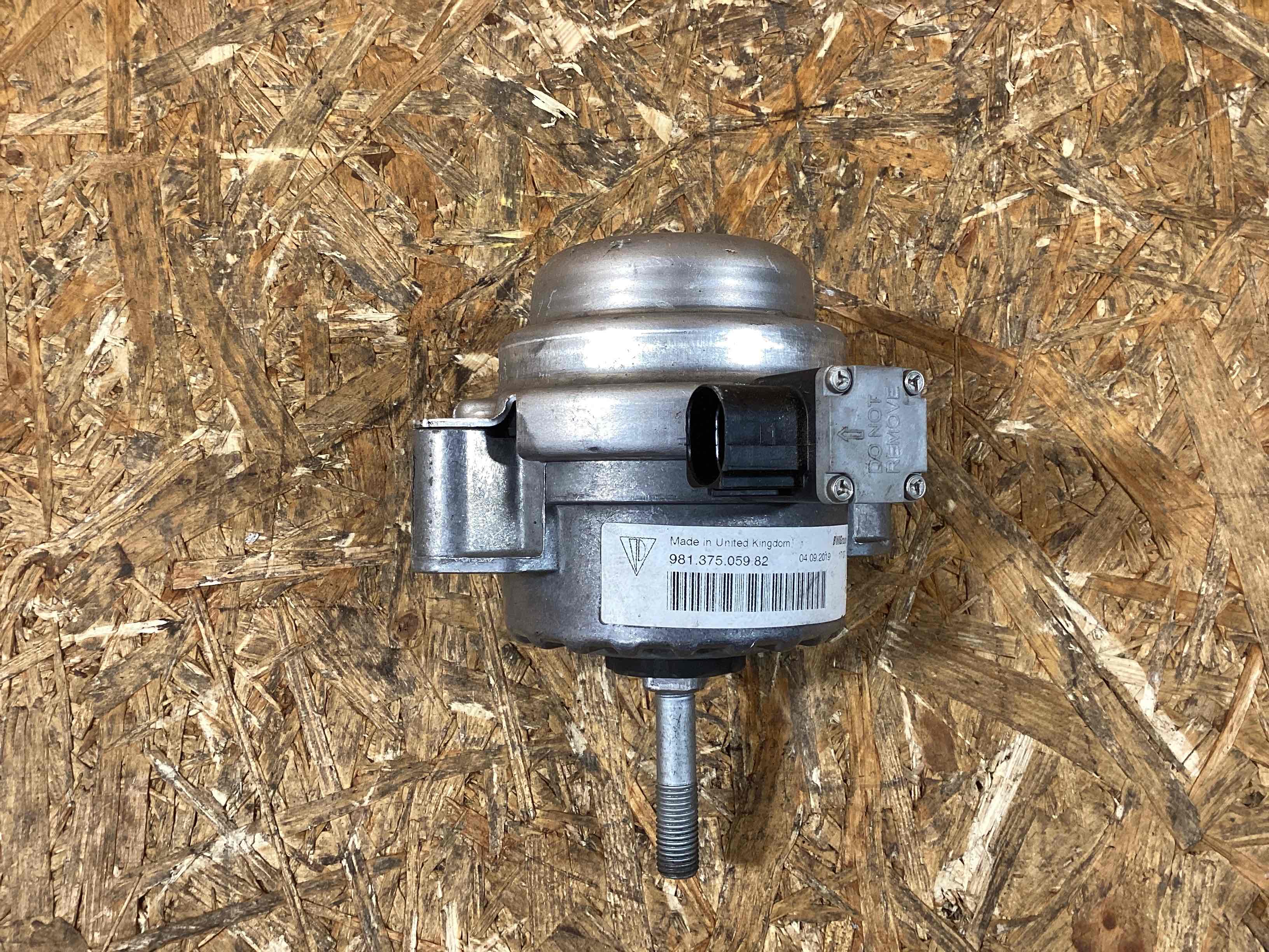 Подушка крепления двигателя Porsche Cayman 090226-115