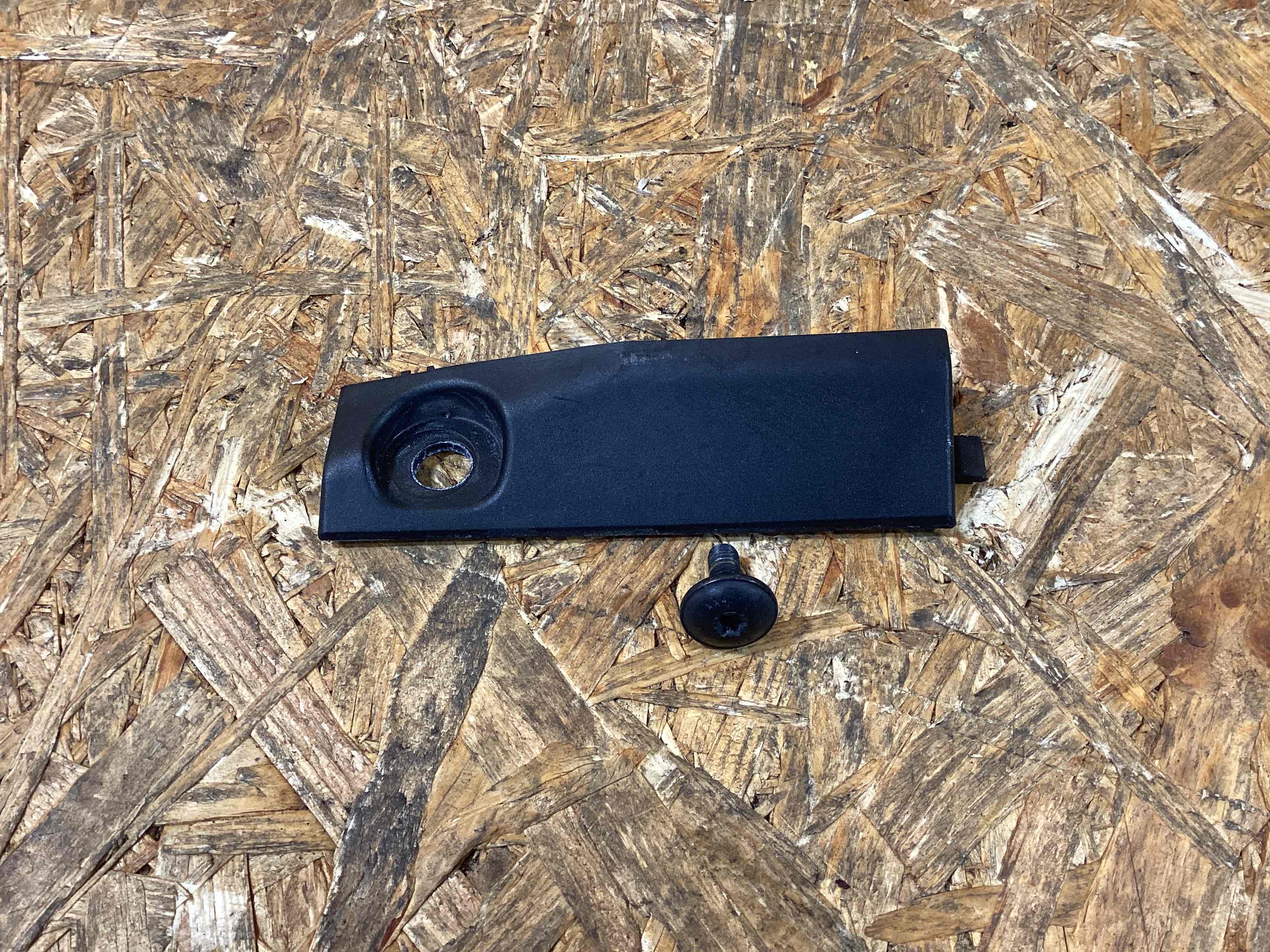 Крепление крыла Porsche Macan 090226-123