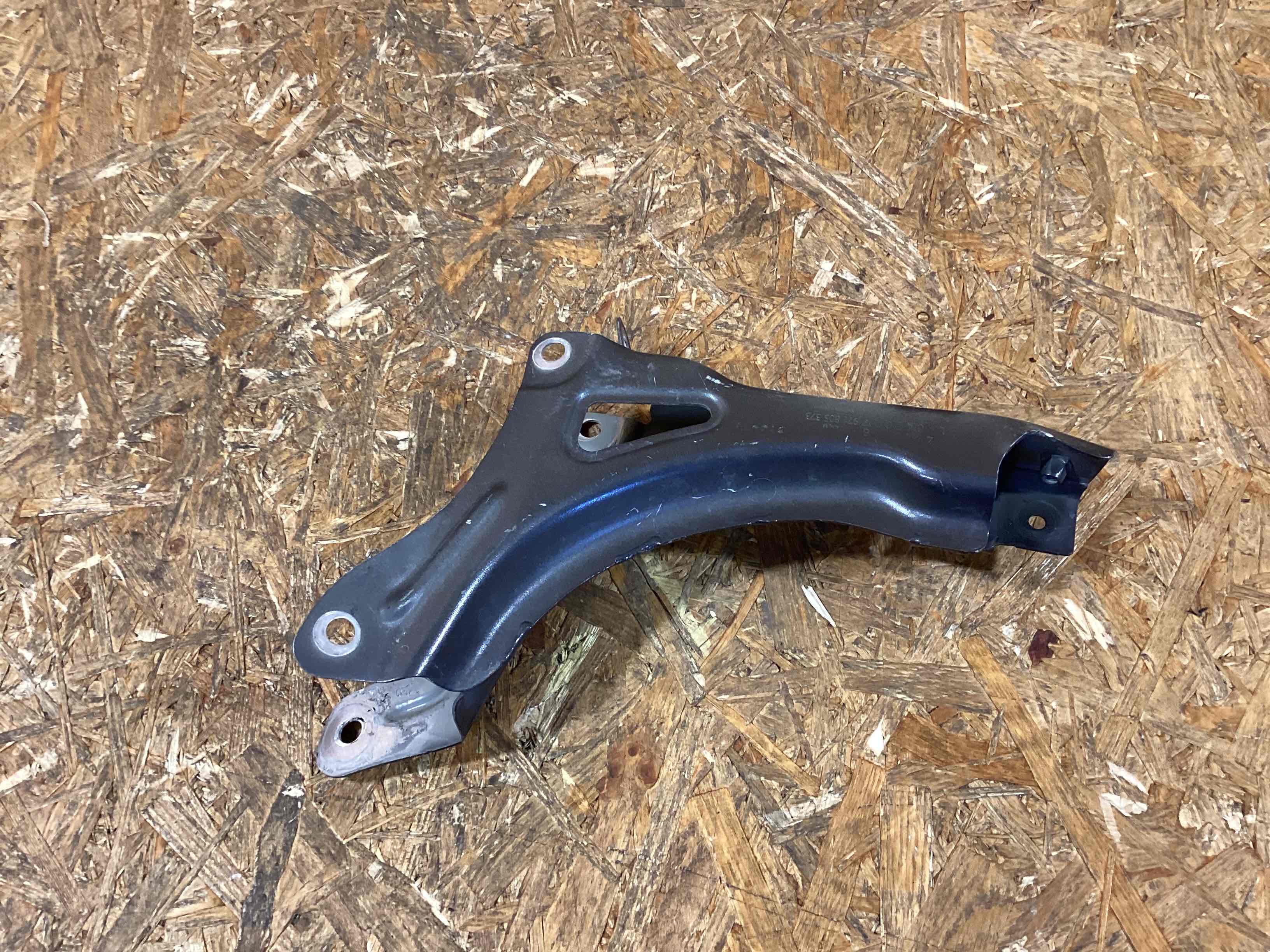 Крепление, кронштейн Porsche Panamera 090326-103