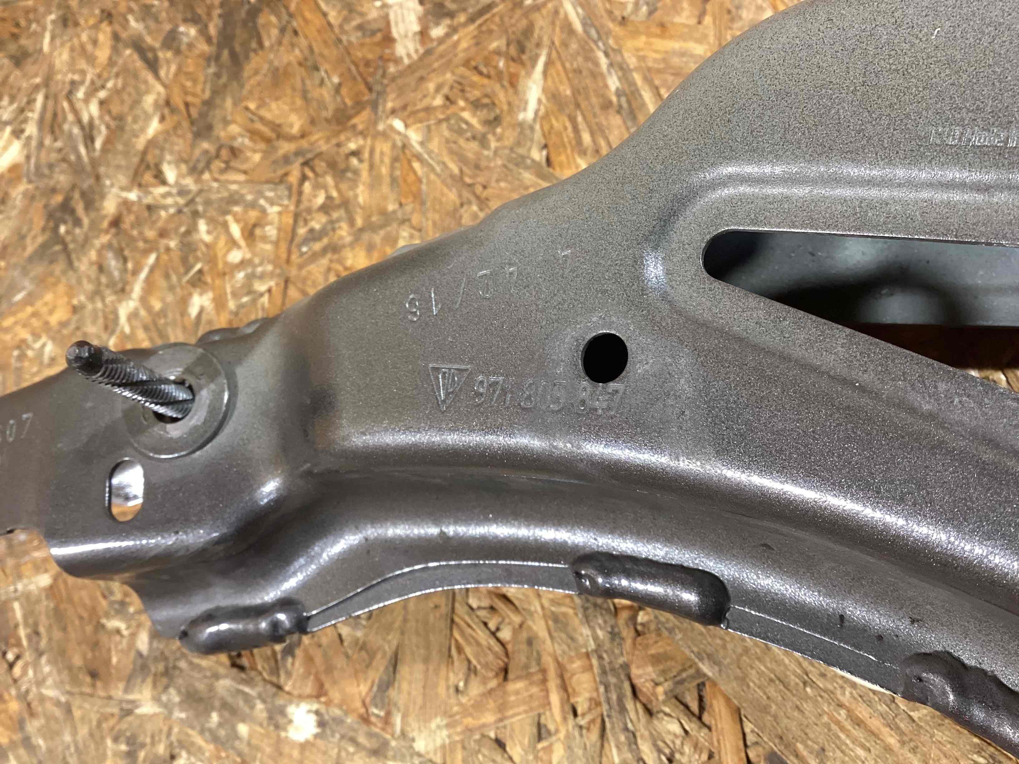 Крепление, кронштейн Porsche Panamera 090326-103