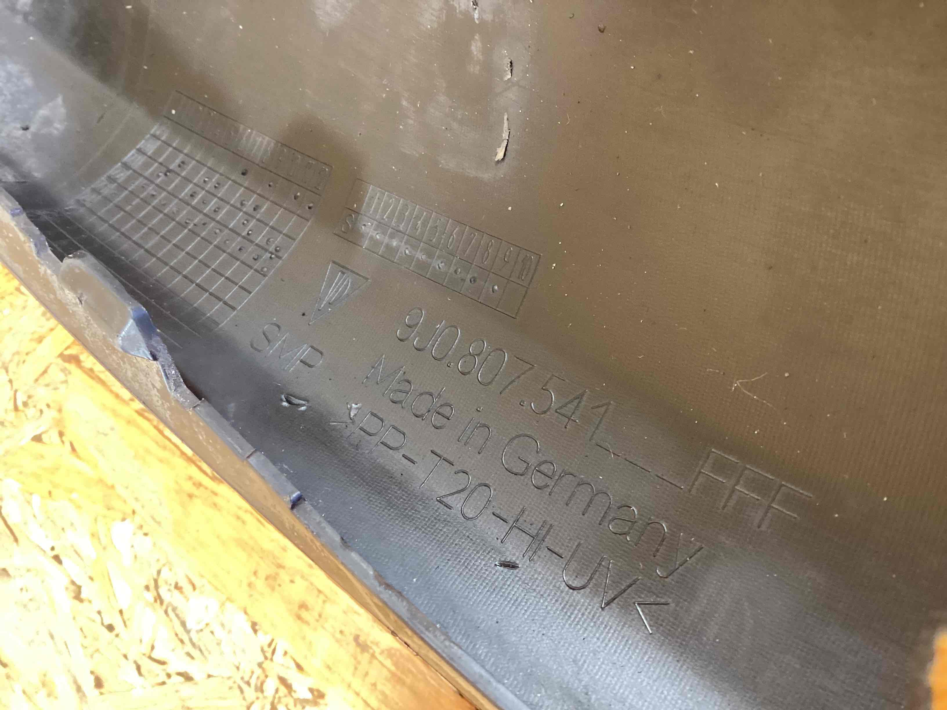 Юбка бампера нижняя Porsche Taycan 090326-105