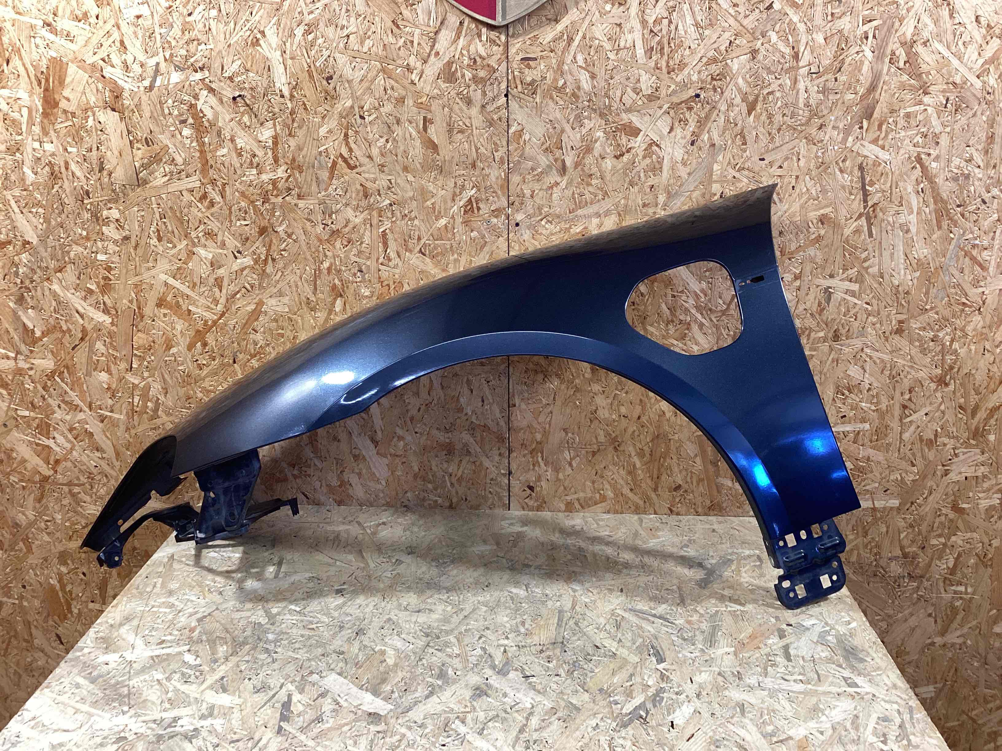 Крыло переднее левое Porsche Taycan 090426-103