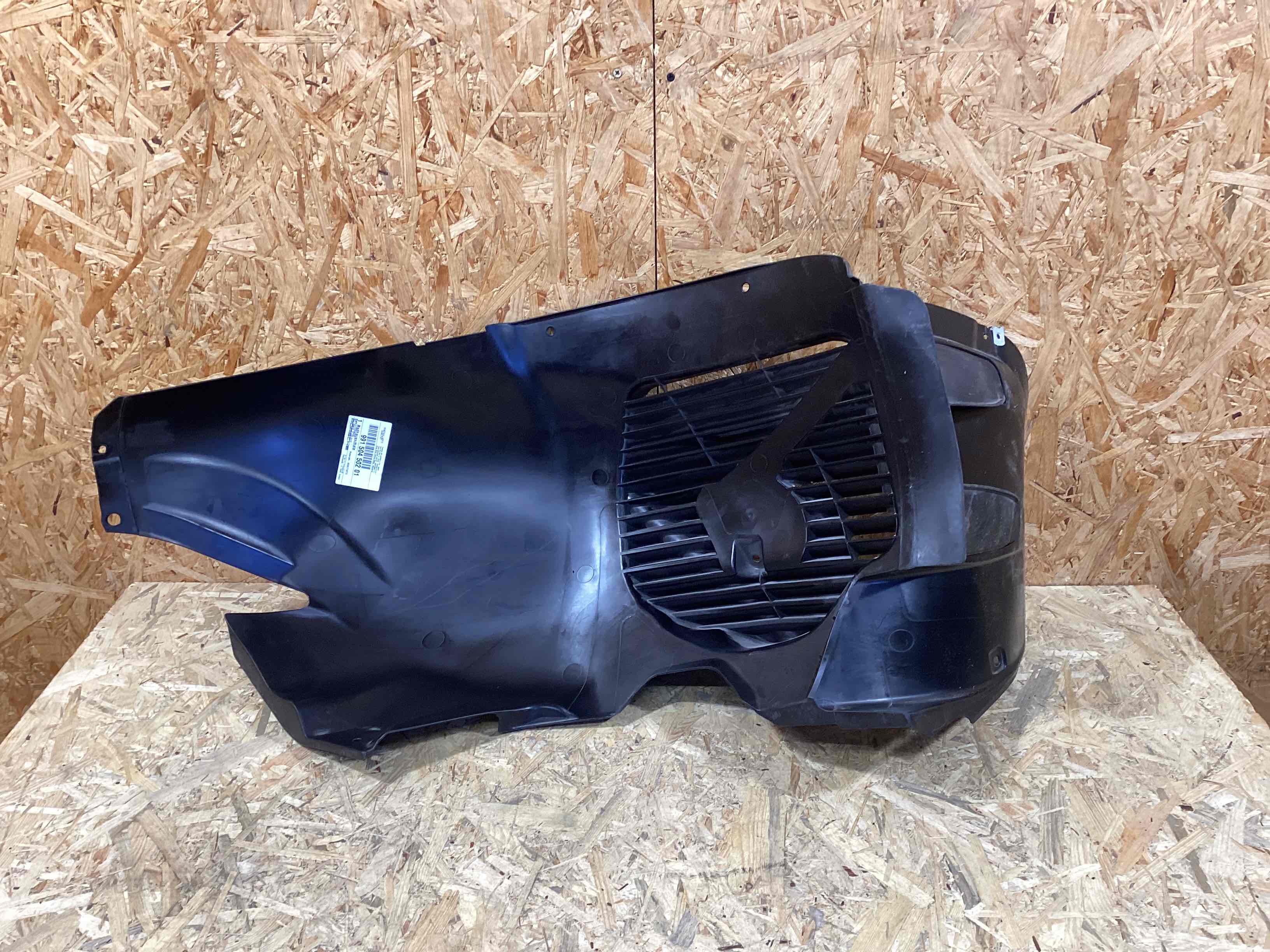 Защита арок передняя правая (подкрылок) Porsche 911 090426-105