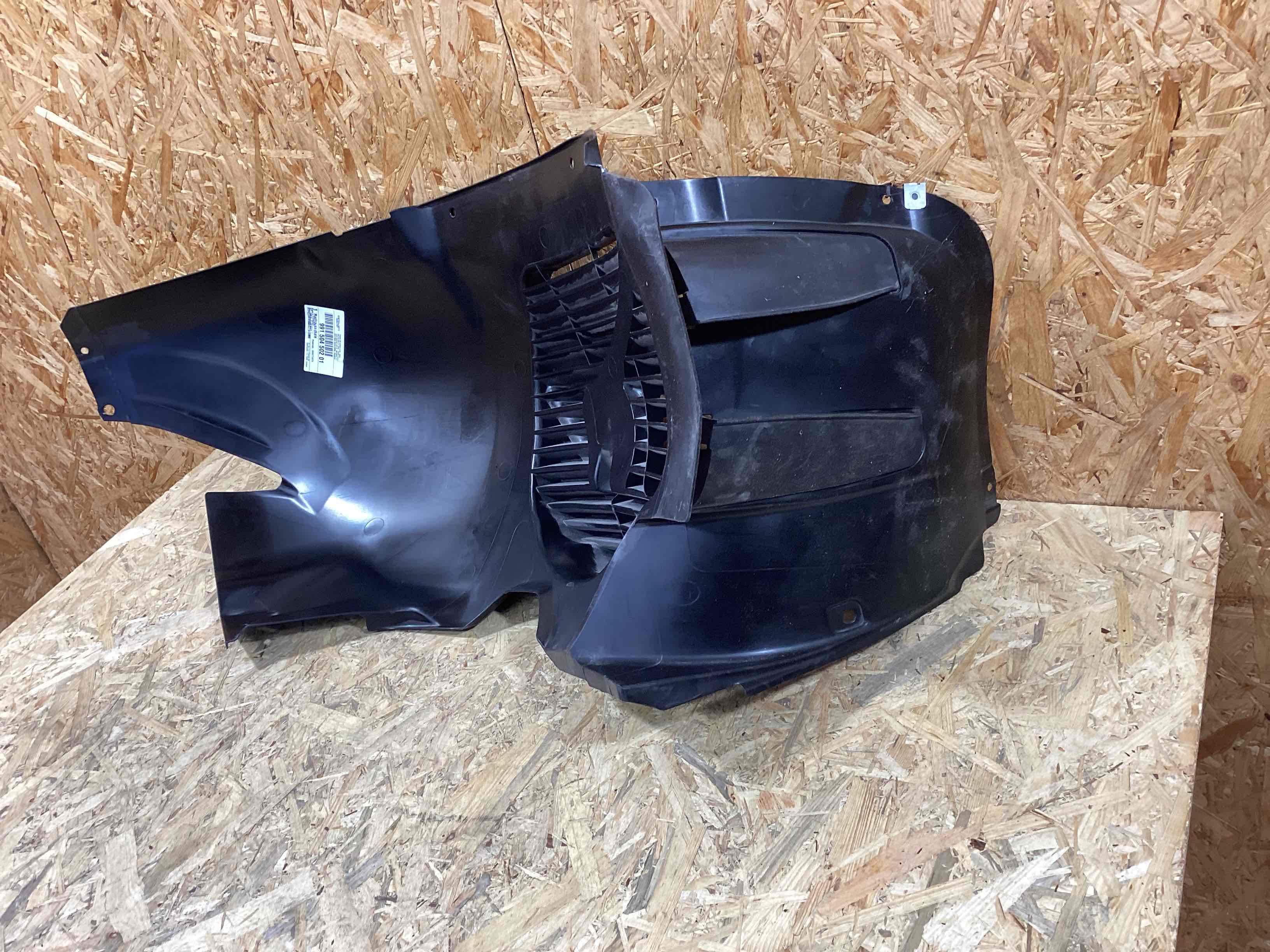 Защита арок передняя правая (подкрылок) Porsche 911 090426-105