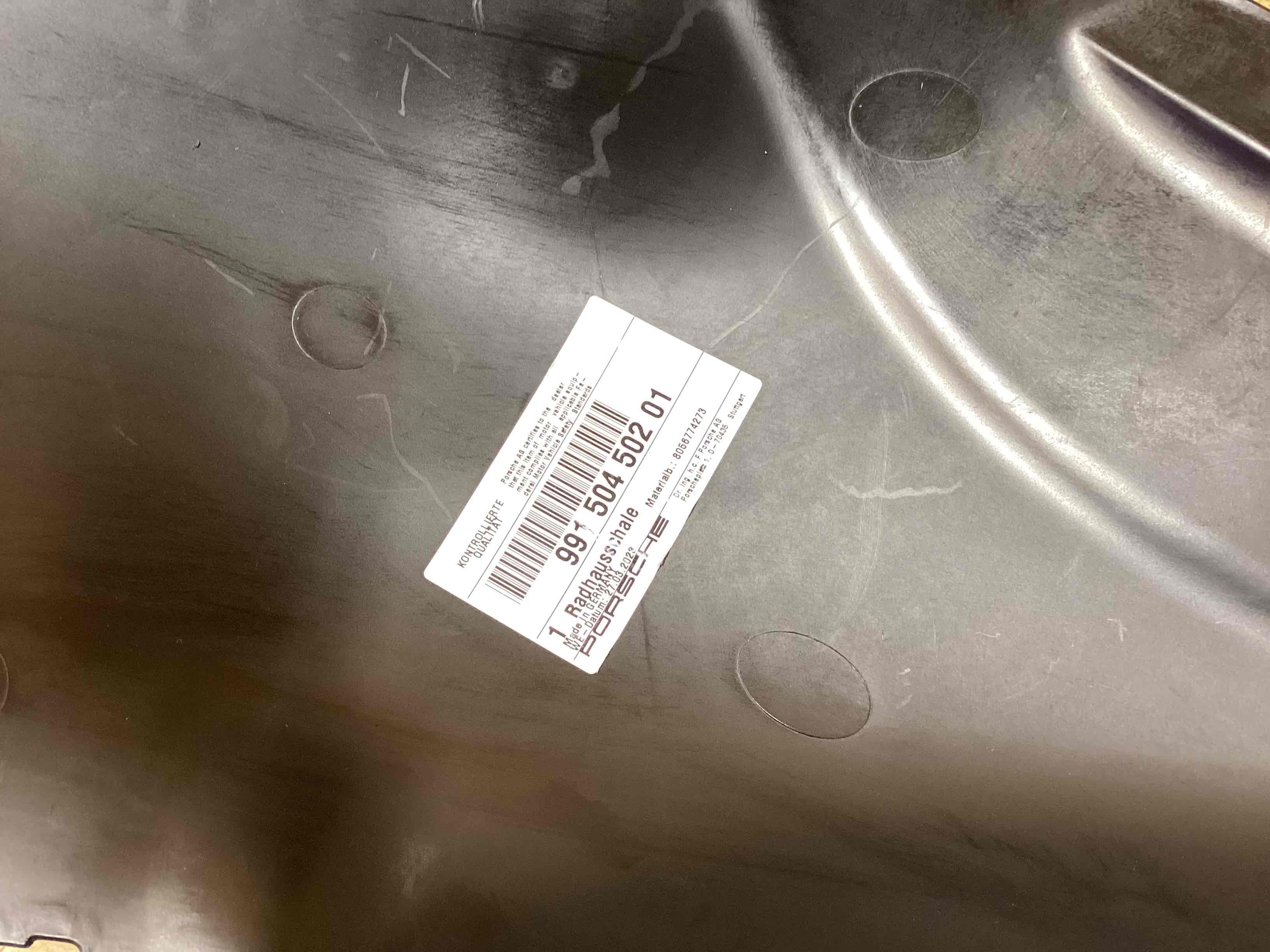 Защита арок передняя правая (подкрылок) Porsche 911 090426-105