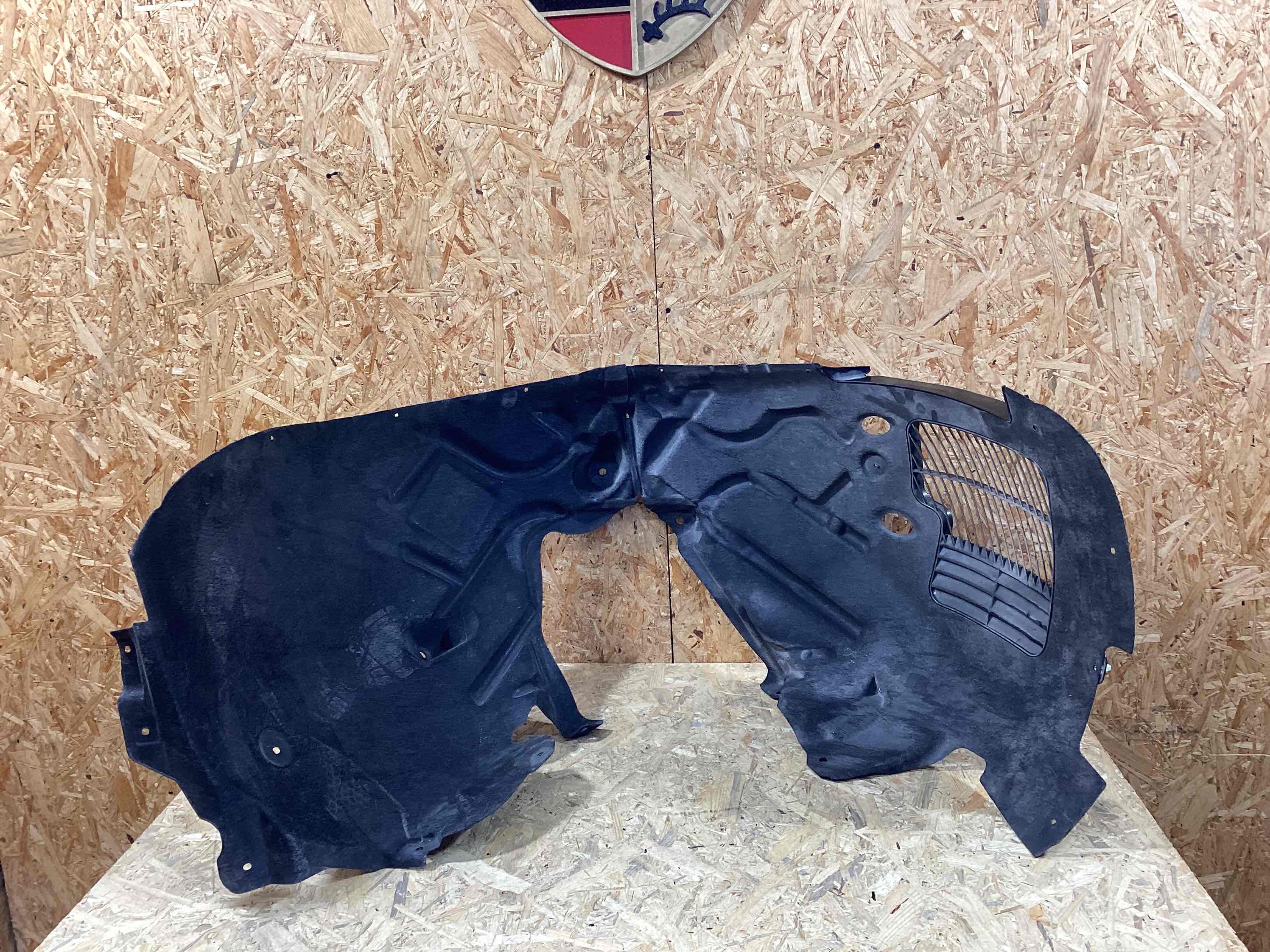 Защита арок передняя правая (подкрылок) Porsche Macan 090426-106